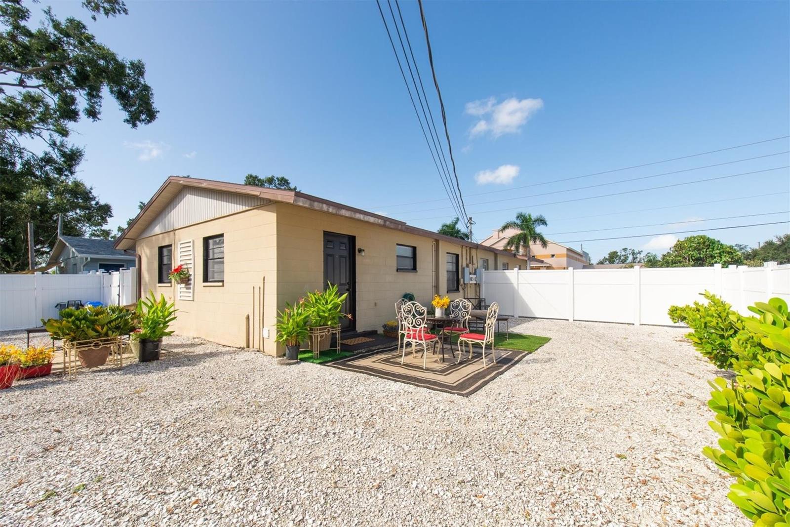 Image 23 of 41 For 7397 34th Street N