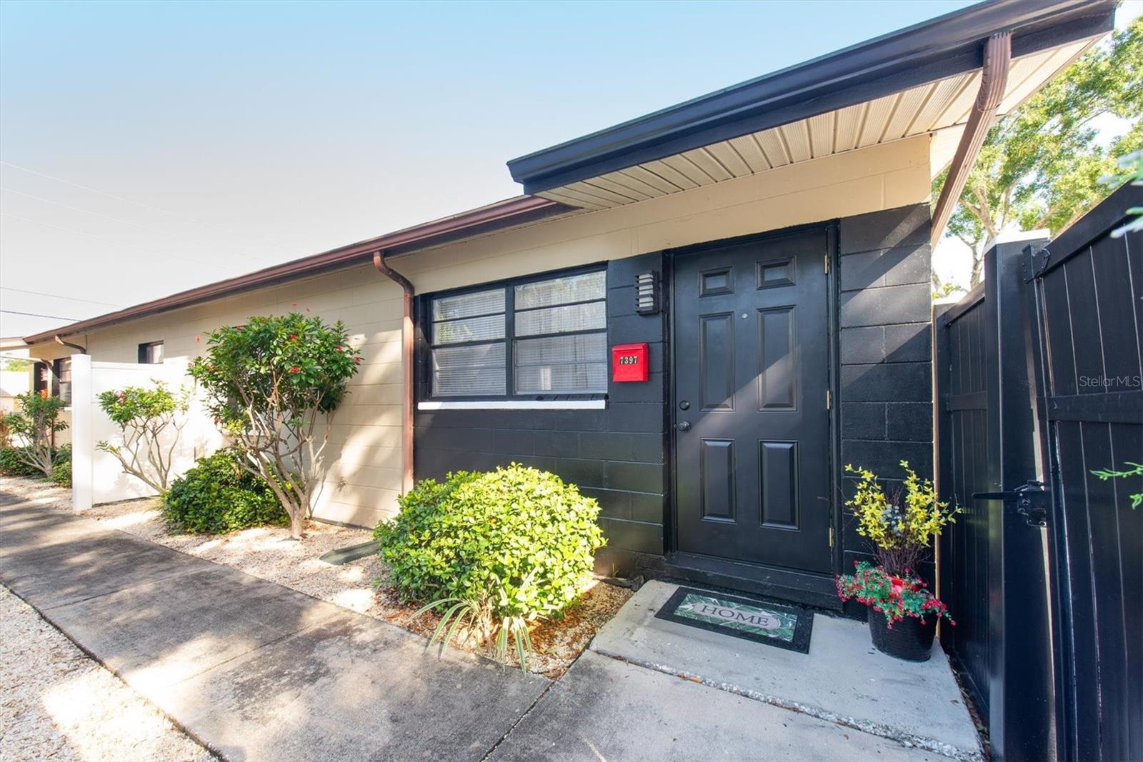 Image 26 of 41 For 7397 34th Street N