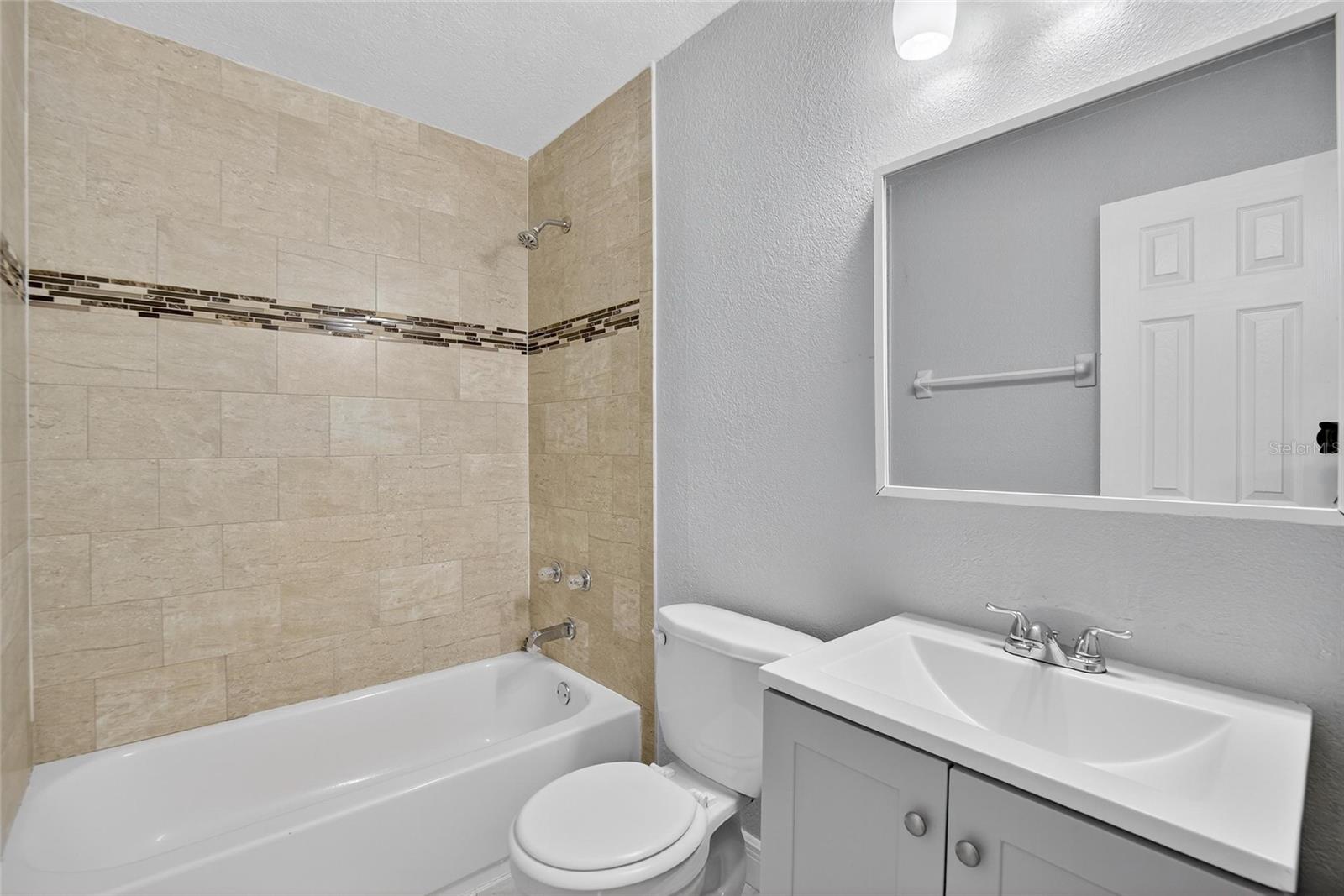 Image 14 of 33 For 1407 Jean Street