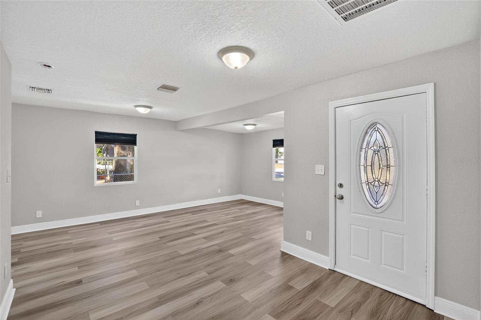 Image 8 of 33 For 1407 Jean Street