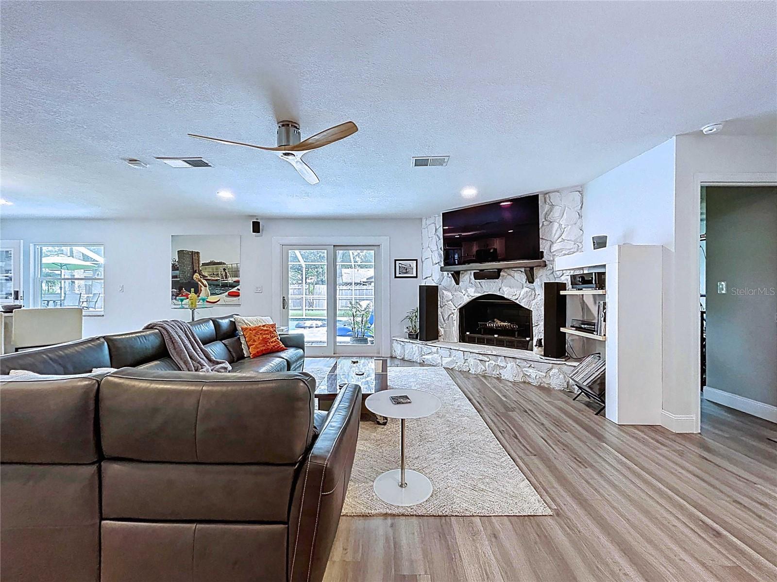 Image 30 of 70 For 1404 Big Oak Court