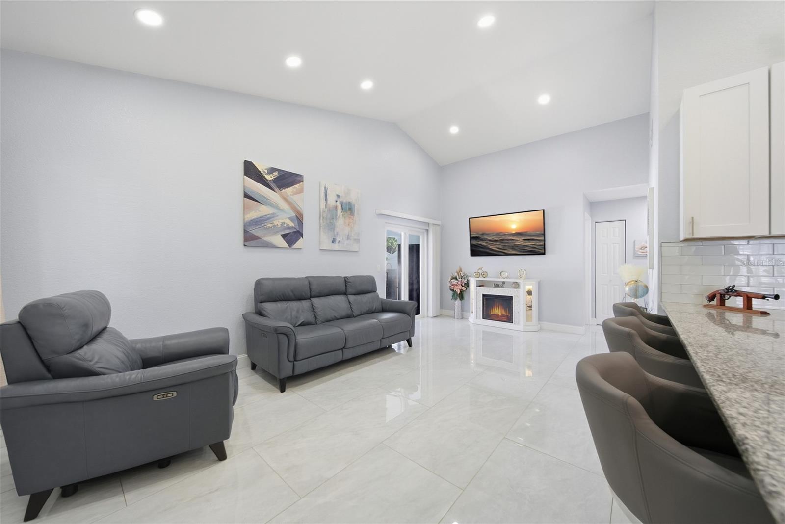 Image 7 of 35 For 12421 Pepperfield Drive