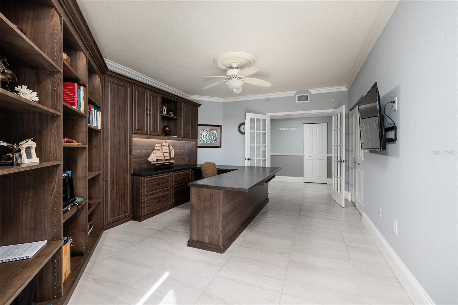 Image 17 of 81 For 4993 Bacopa Lane S 205