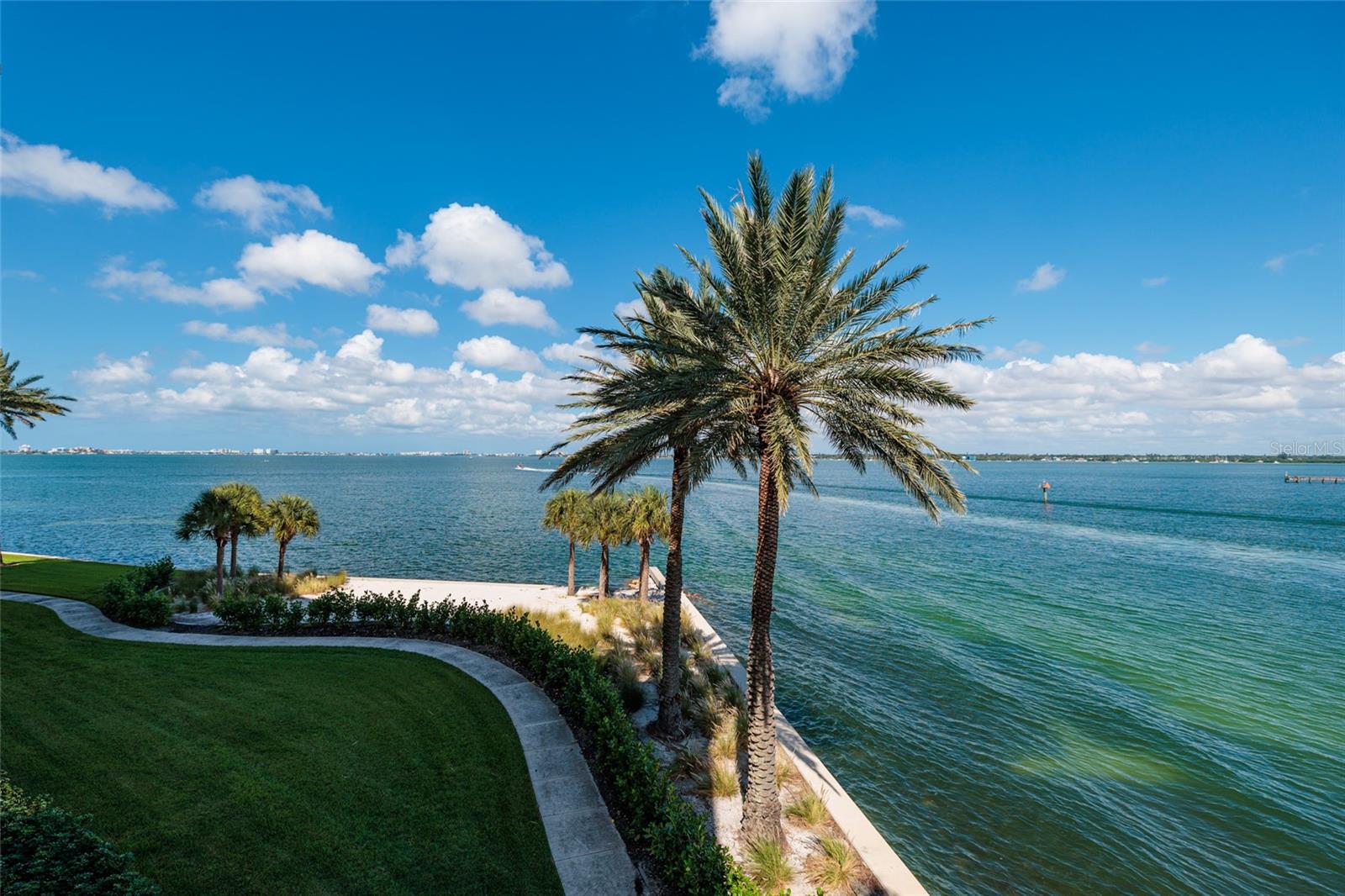 Image 35 of 81 For 4993 Bacopa Lane S 205