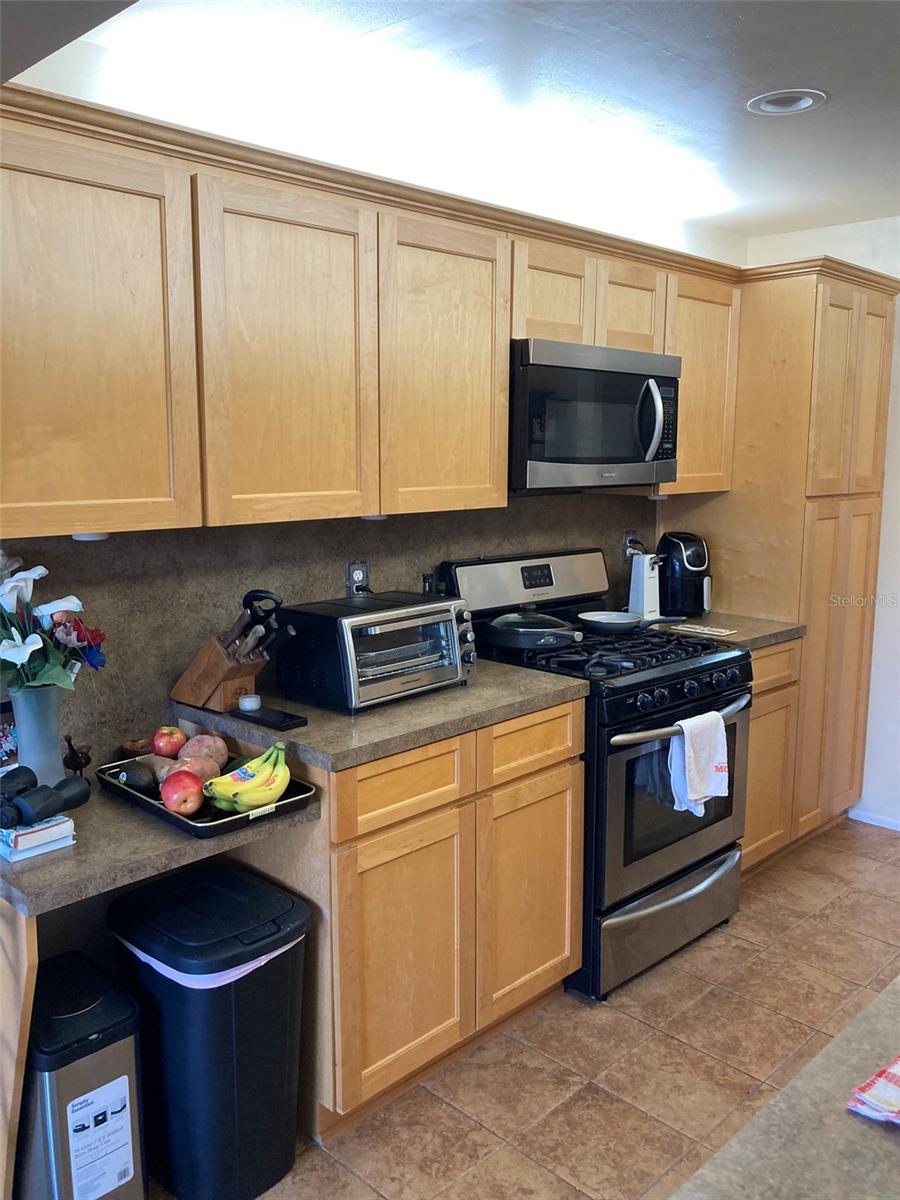 Image 5 of 36 For 5970 80th Street N 412