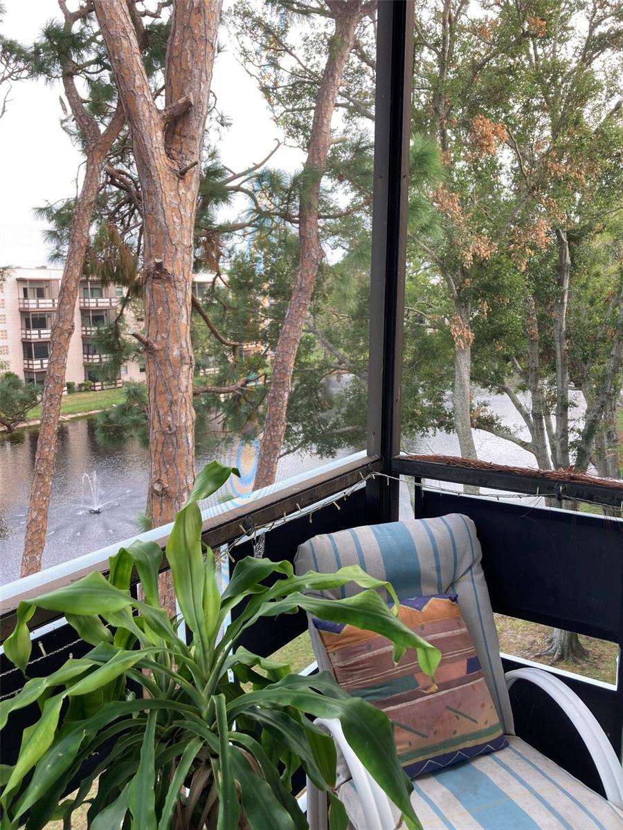 Image 8 of 36 For 5970 80th Street N 412