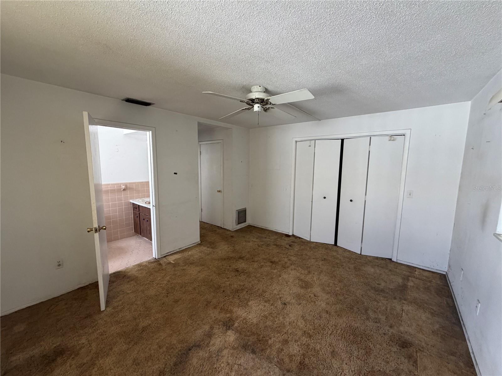 Image 11 of 23 For 1802 Vancouver Drive