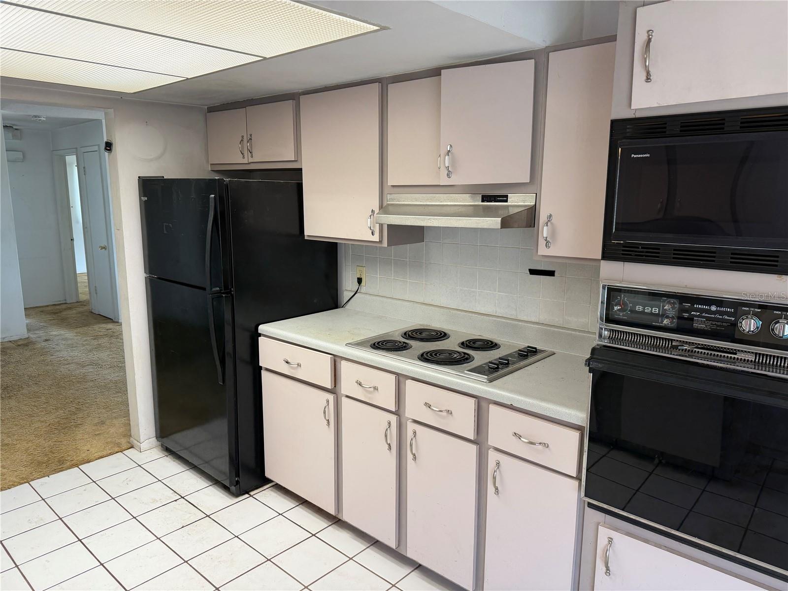 Image 6 of 23 For 1802 Vancouver Drive