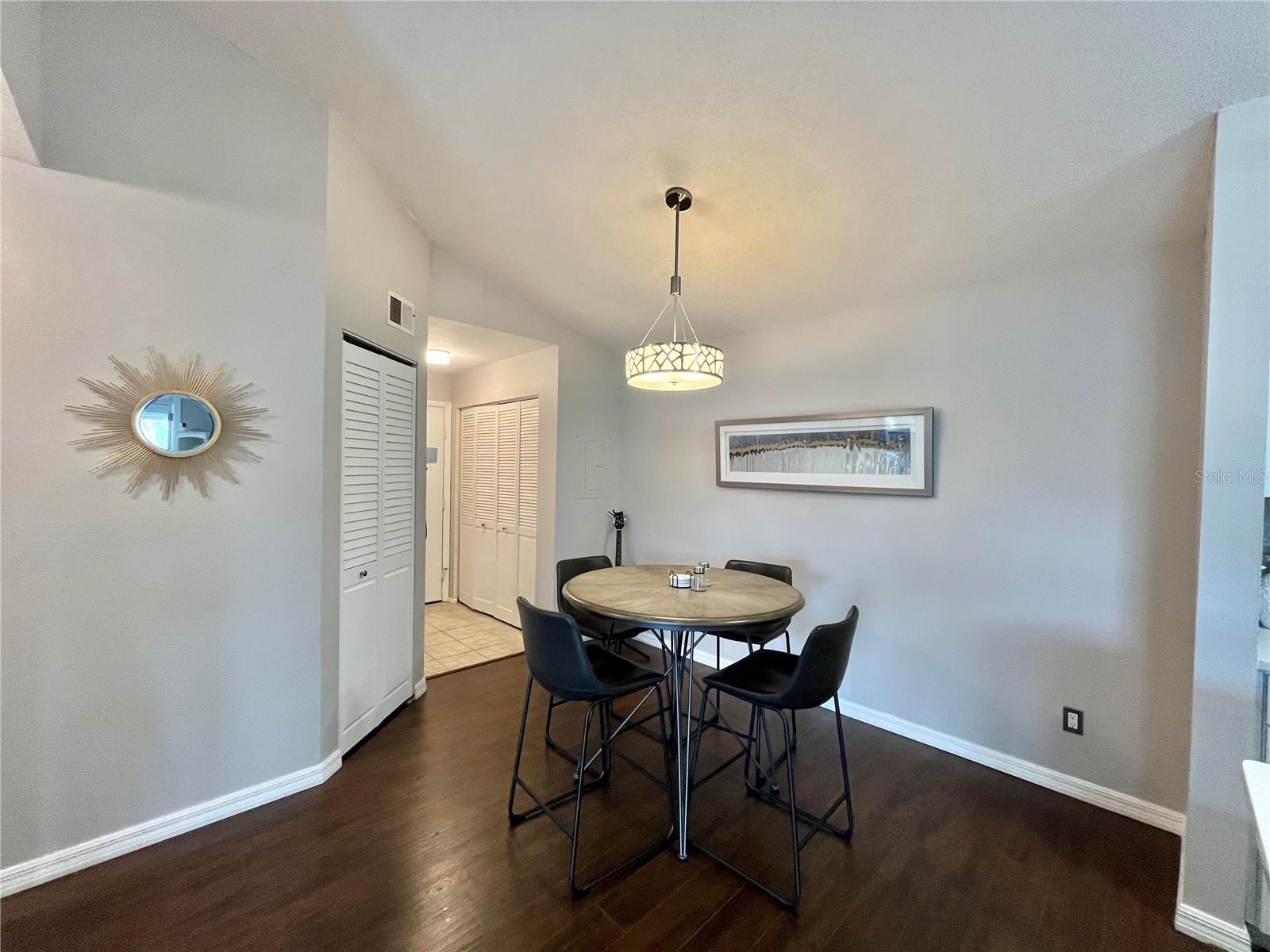 Image 15 of 28 For 2045 Hunters Glen Drive 526