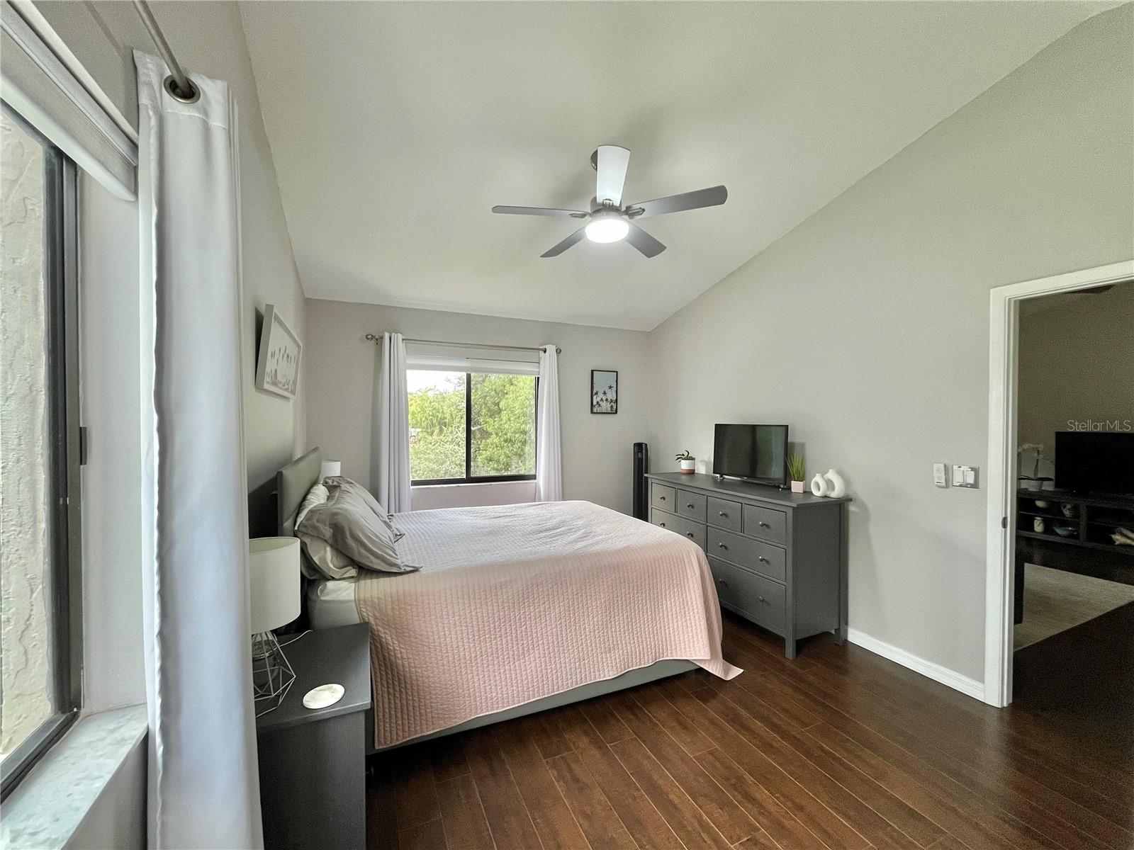 Image 17 of 28 For 2045 Hunters Glen Drive 526