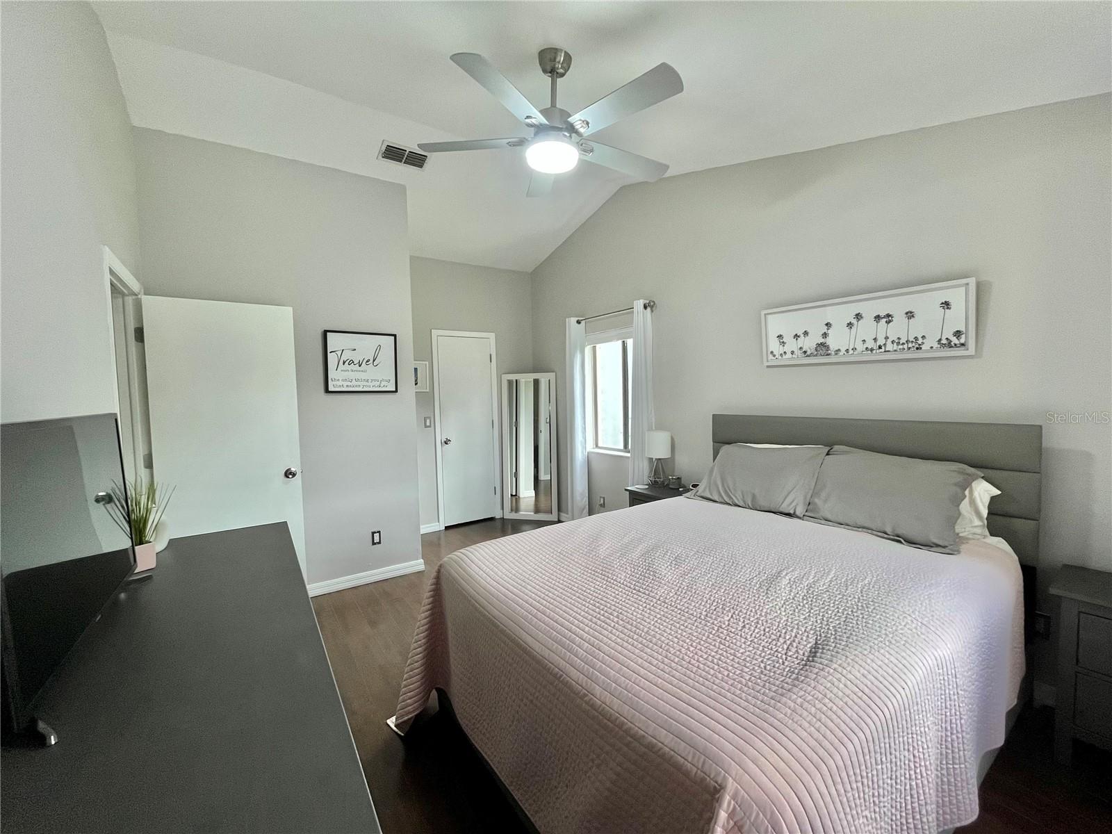 Image 18 of 28 For 2045 Hunters Glen Drive 526