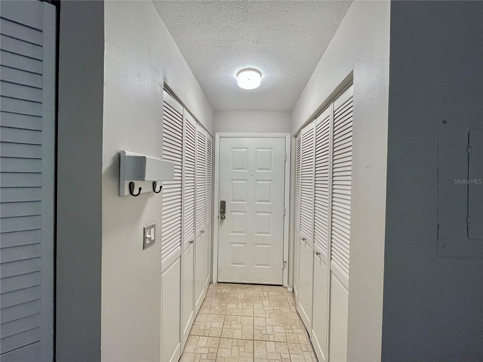 Image 4 of 28 For 2045 Hunters Glen Drive 526