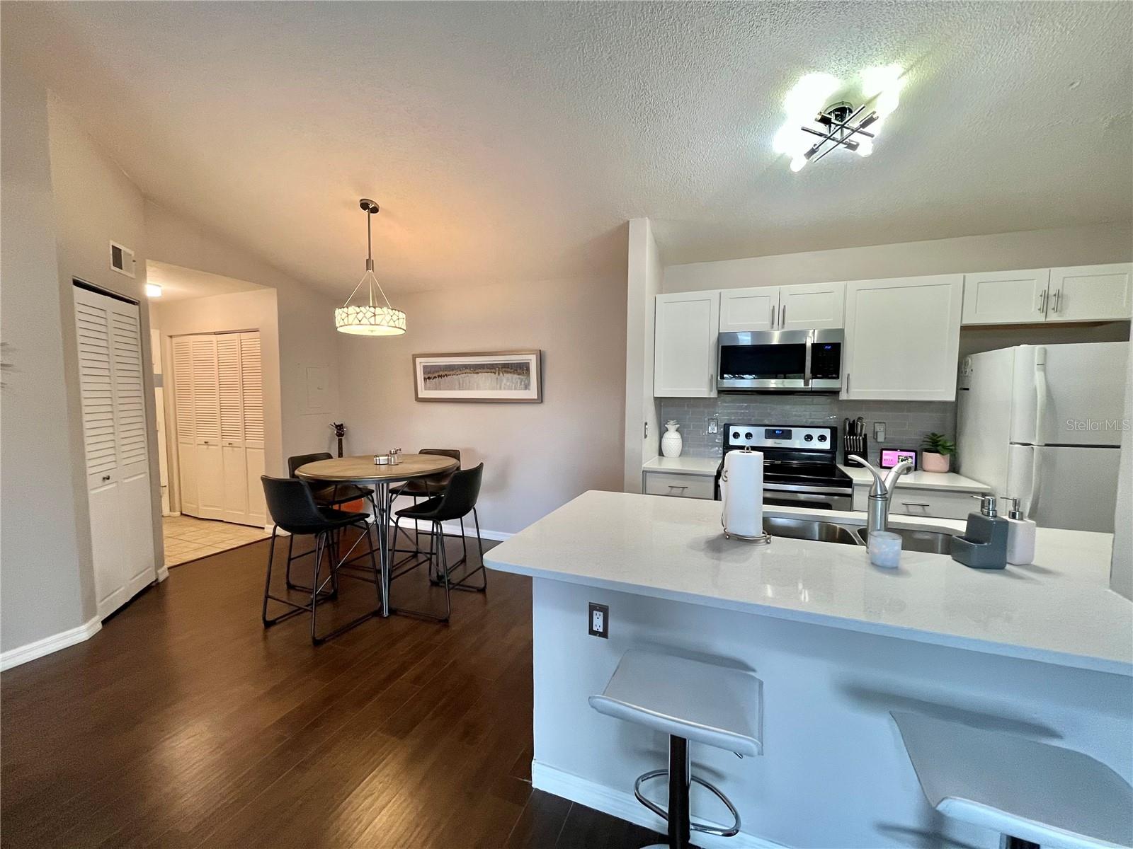 Image 6 of 28 For 2045 Hunters Glen Drive 526