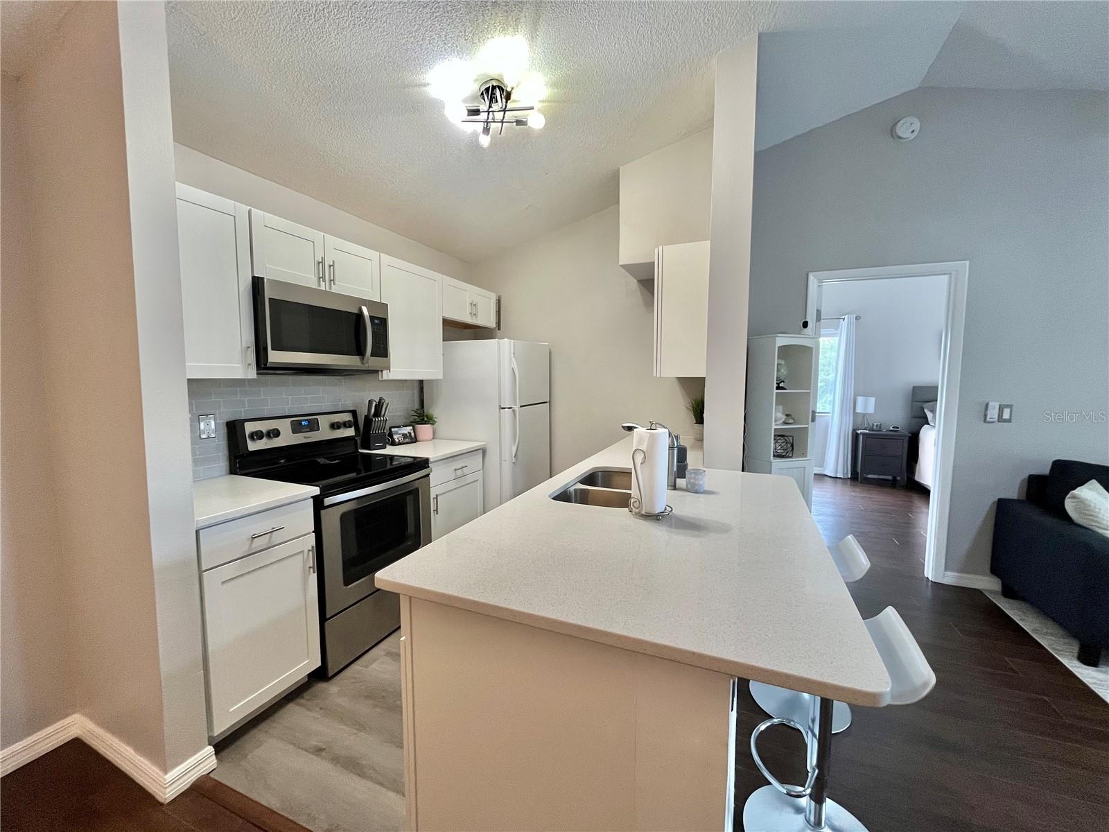 Image 8 of 28 For 2045 Hunters Glen Drive 526