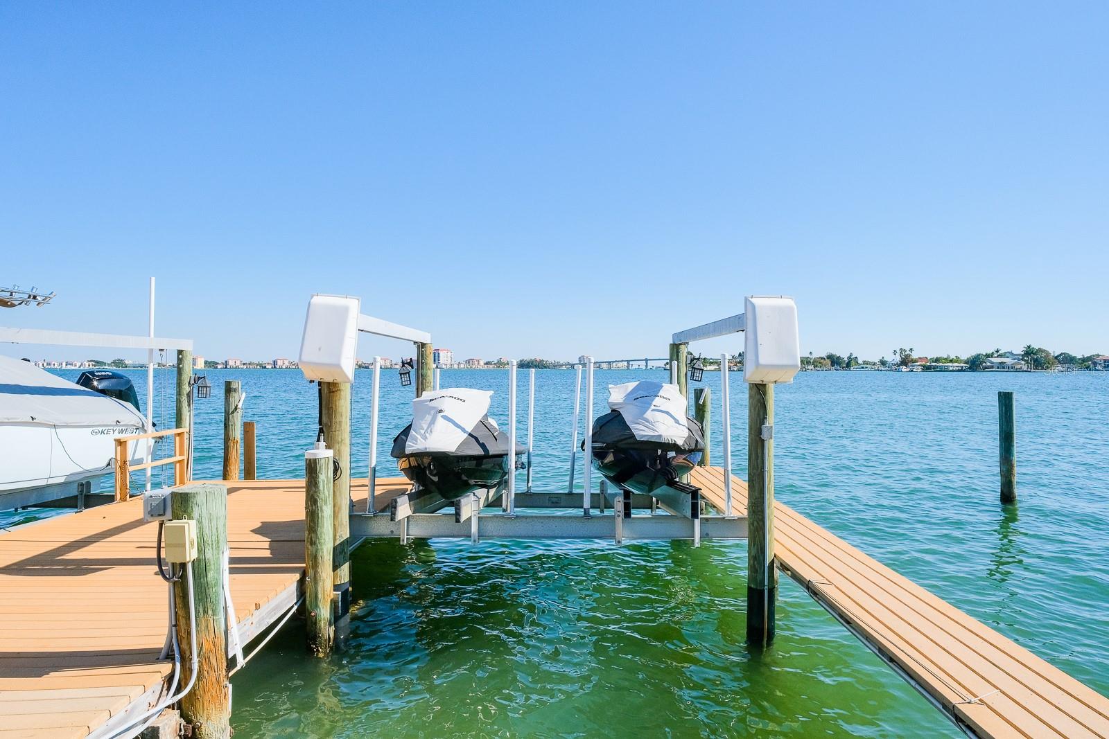 Image 14 of 19 For 746 Boca Ciega Isle Drive