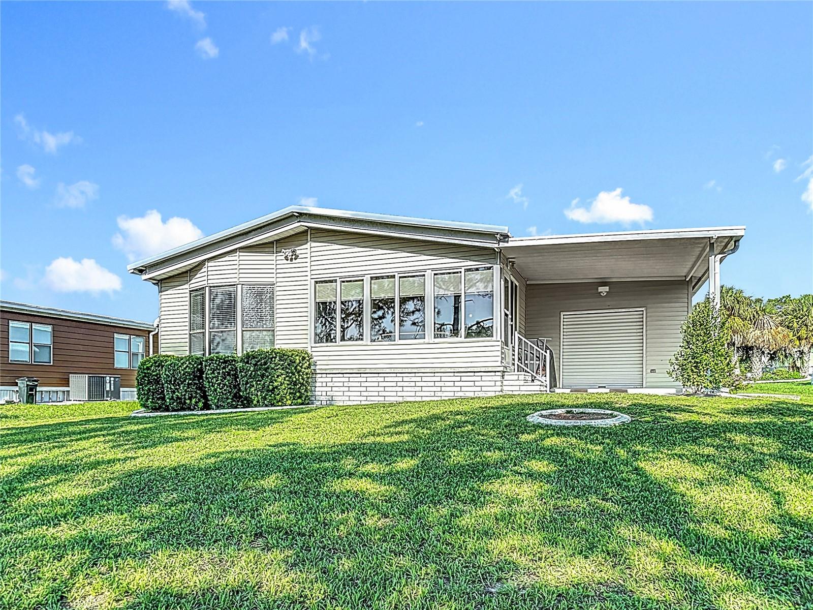 Image 21 of 23 For 14761 Rialto Avenue