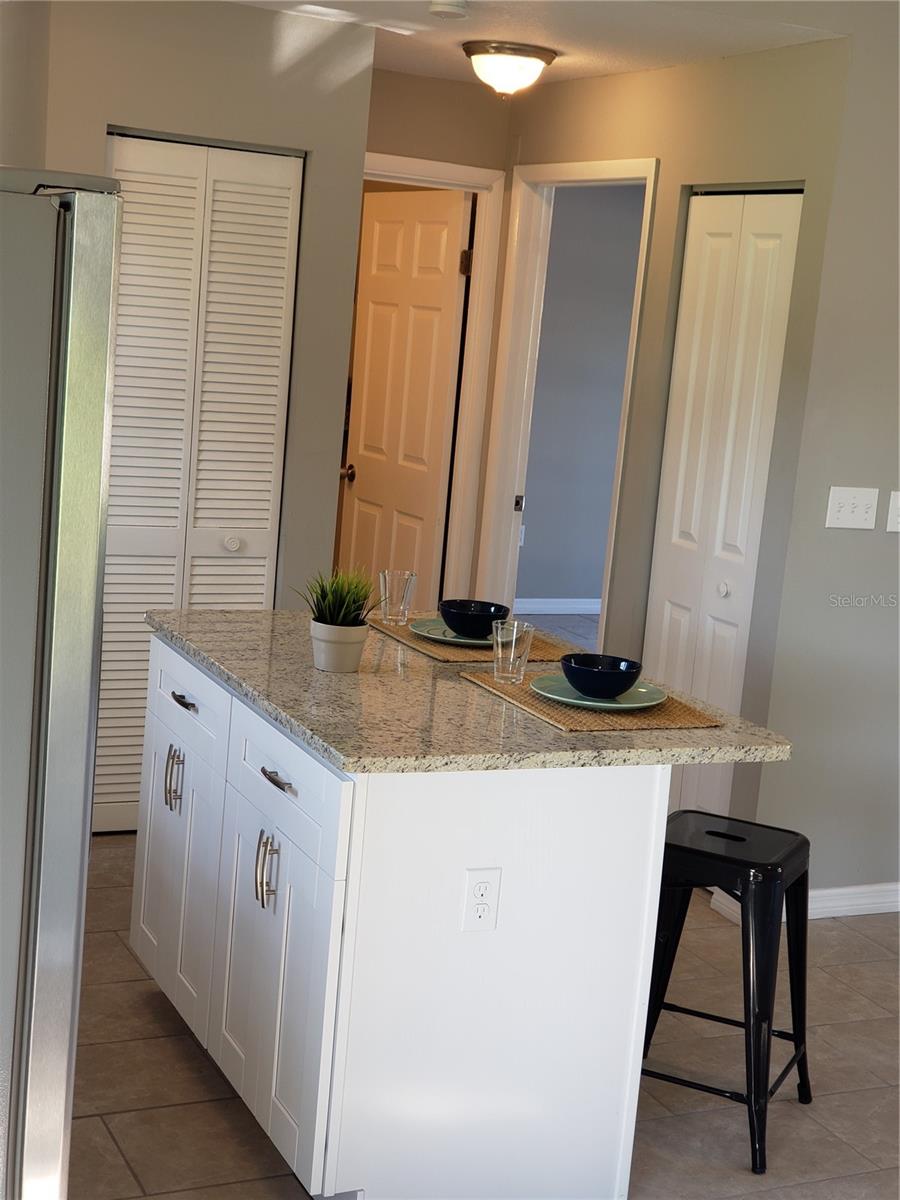 Image 4 of 14 For 3239 Lenwood Drive