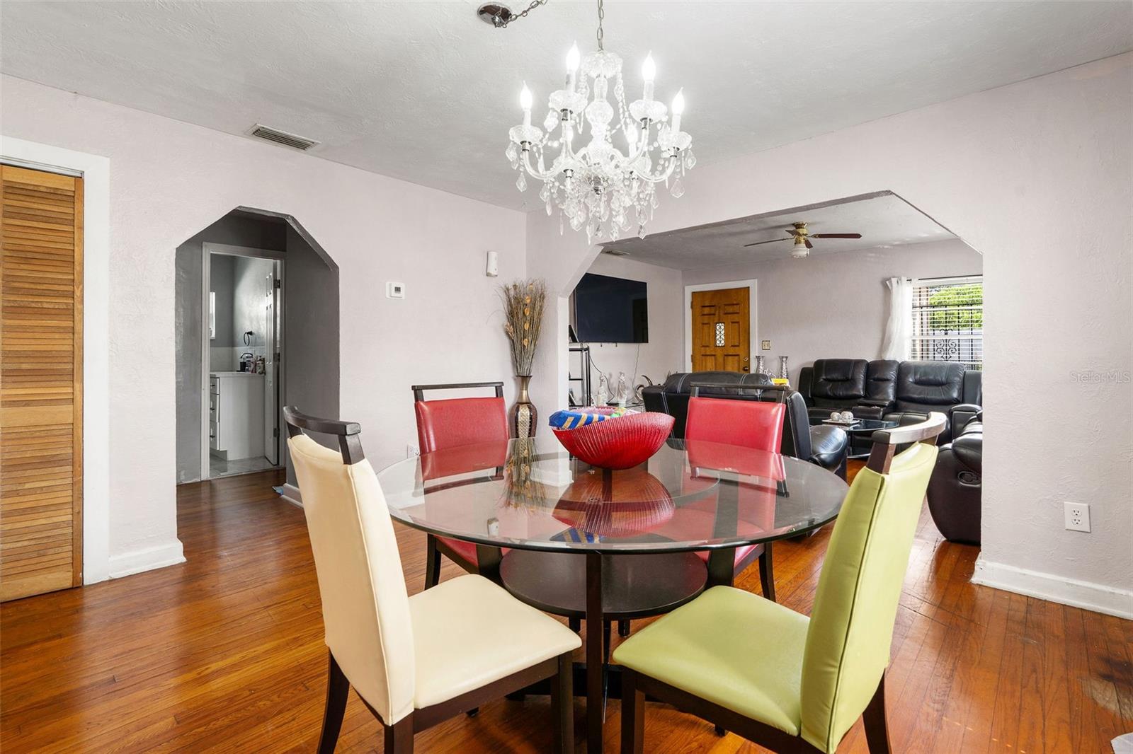 Listing photo id 9 for 2708 Matanzas Avenue