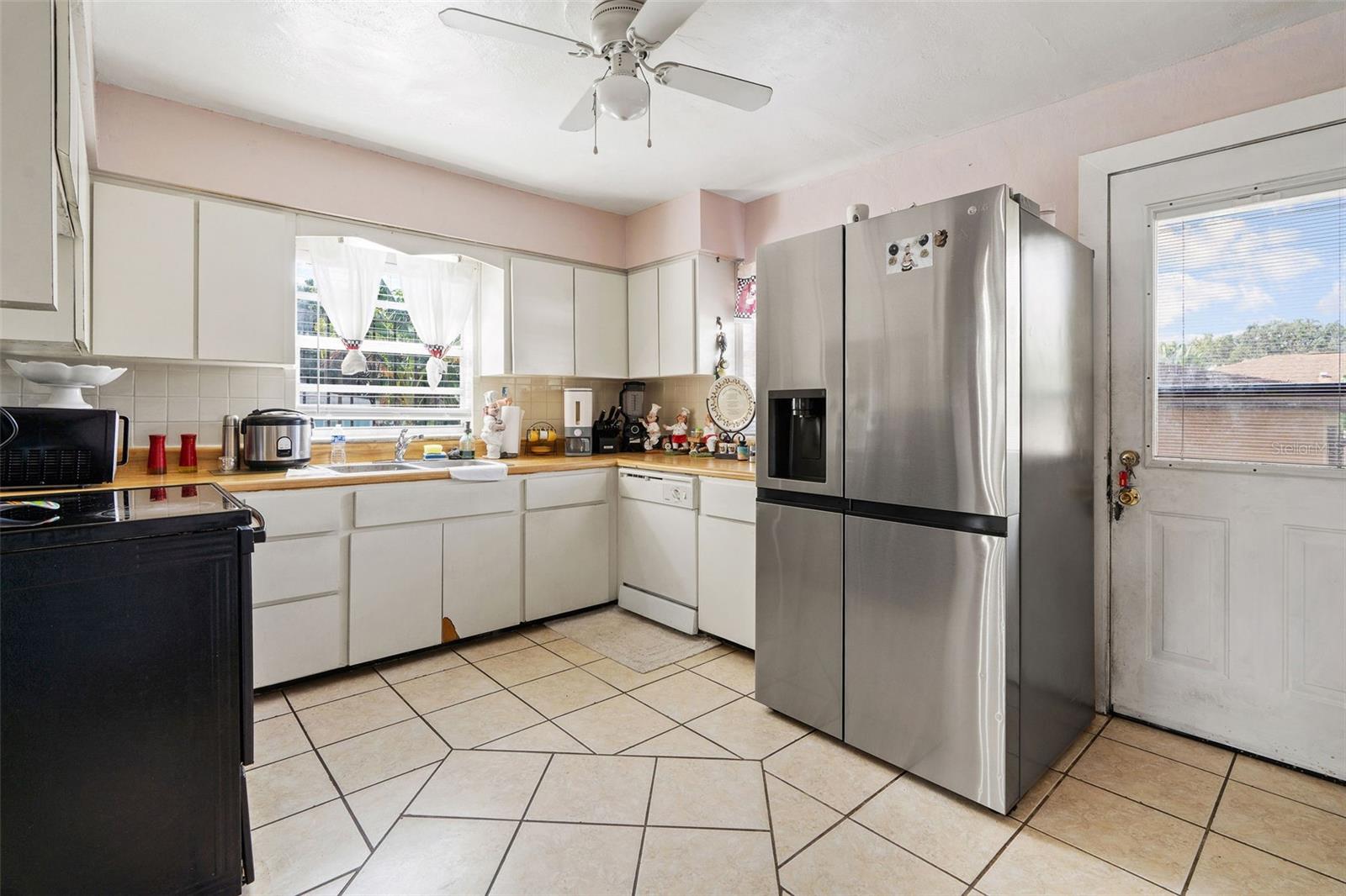 Listing photo id 11 for 2708 Matanzas Avenue