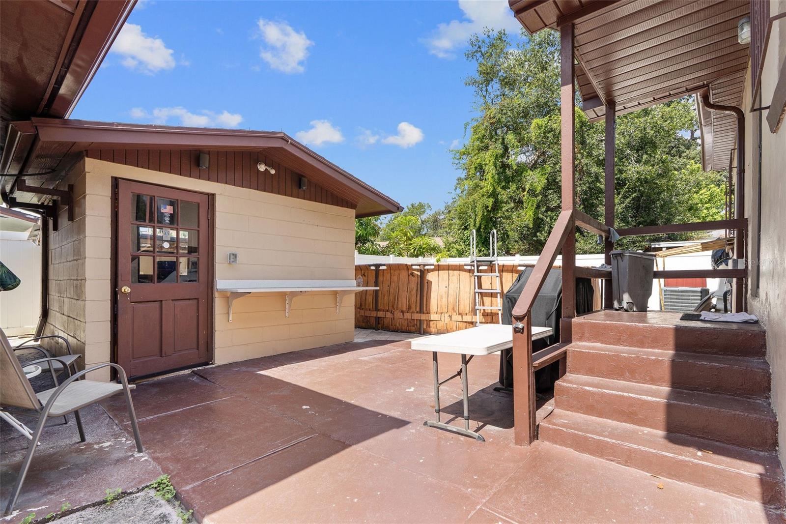 Listing photo id 19 for 2708 Matanzas Avenue