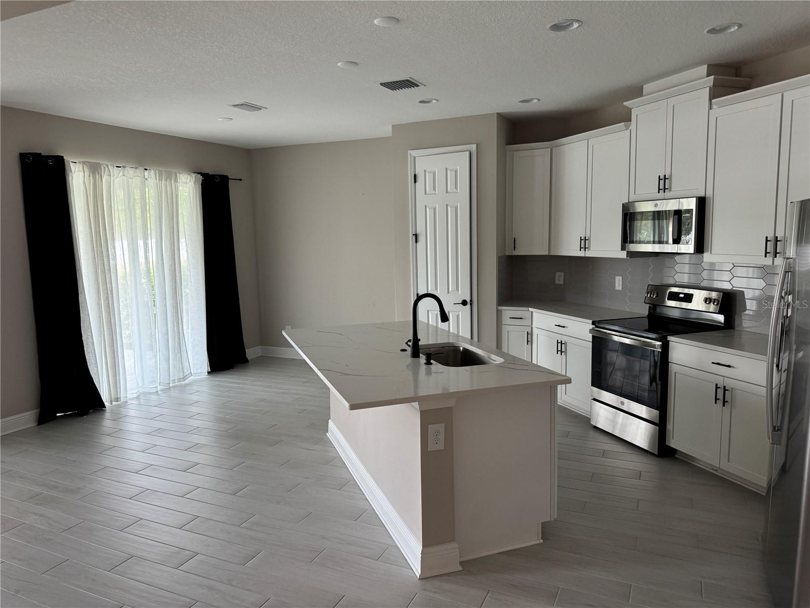 Image 30 of 37 For 12118 Bald Cypress Cove