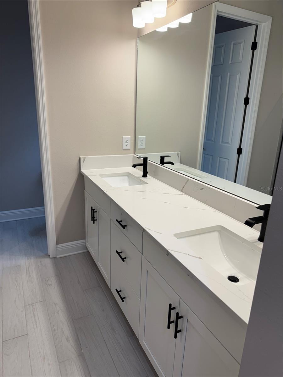 Image 33 of 37 For 12118 Bald Cypress Cove