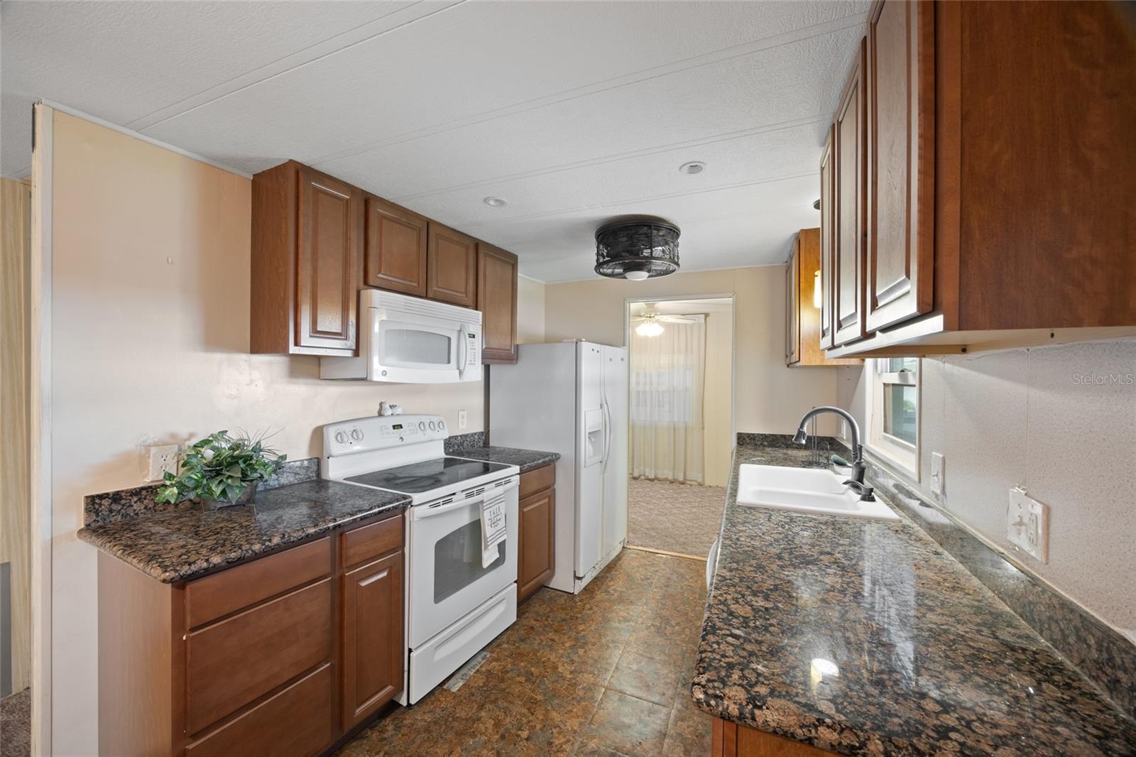 Image 10 of 29 For 70 Live Oak Court 21