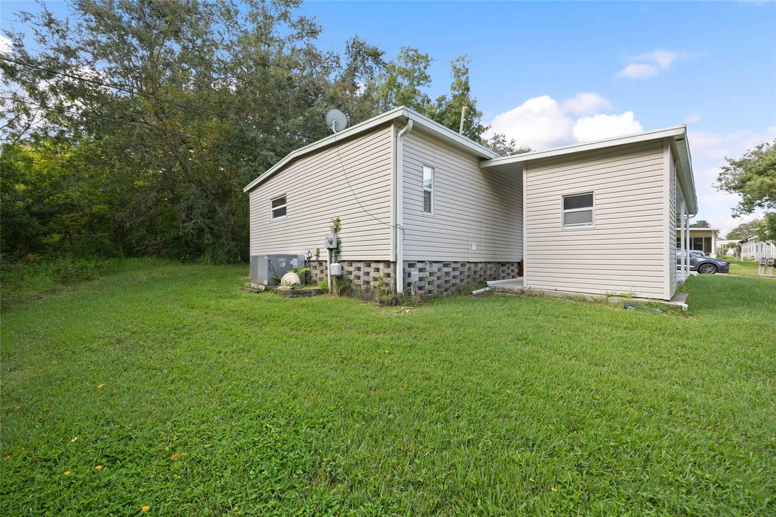 Image 23 of 29 For 70 Live Oak Court 21
