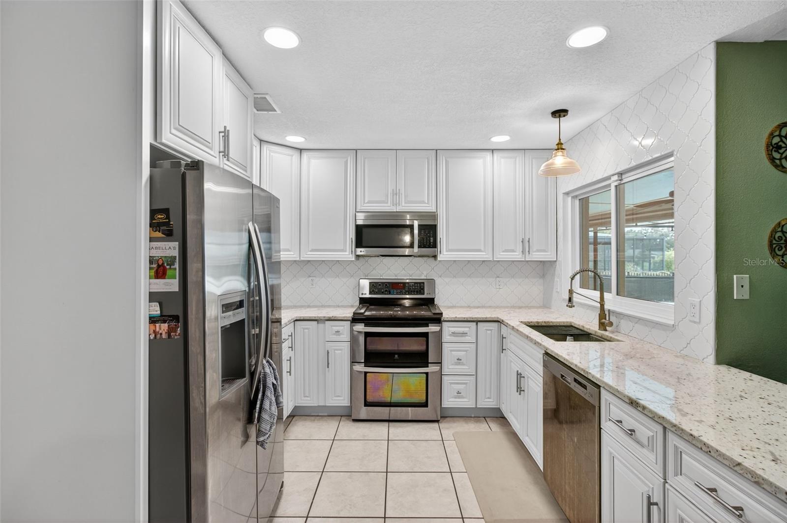Image 21 of 44 For 3903 Dunaire Drive