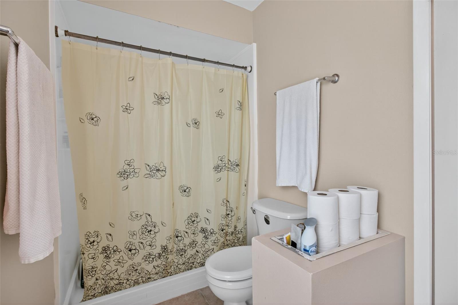 Image 31 of 44 For 3903 Dunaire Drive