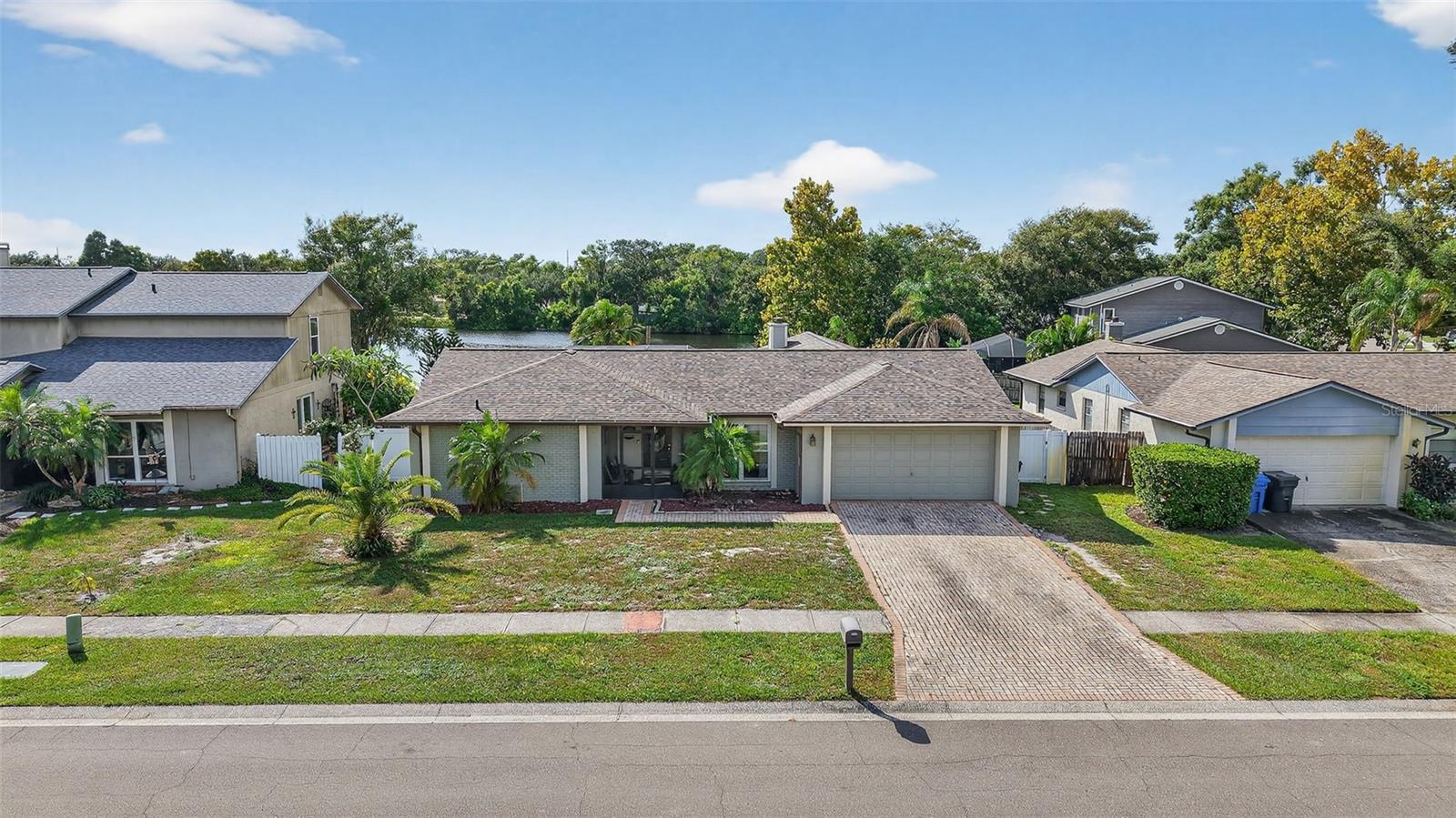 Image 4 of 44 For 3903 Dunaire Drive