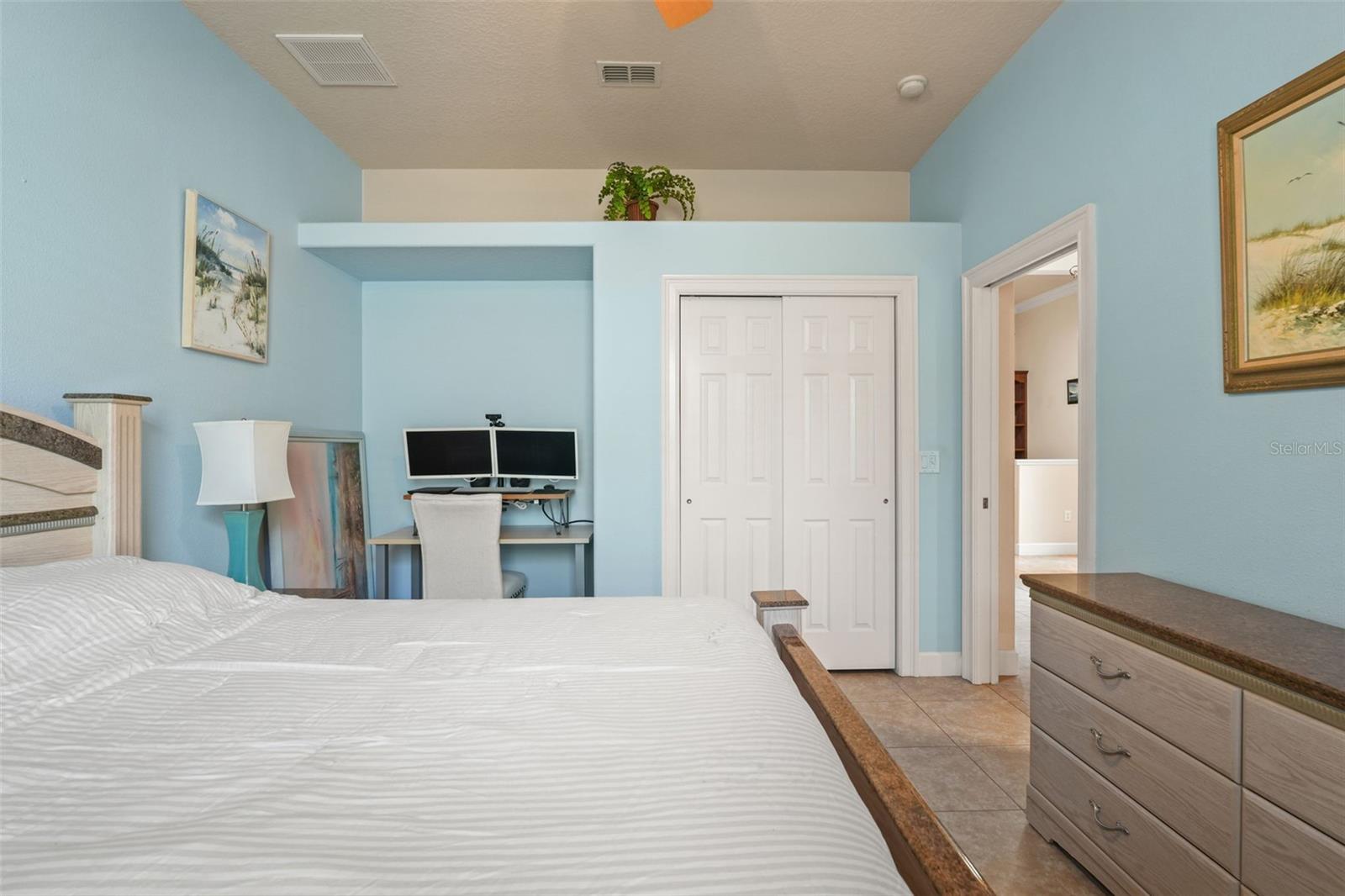 Image 23 of 50 For 9059 Penelope Drive