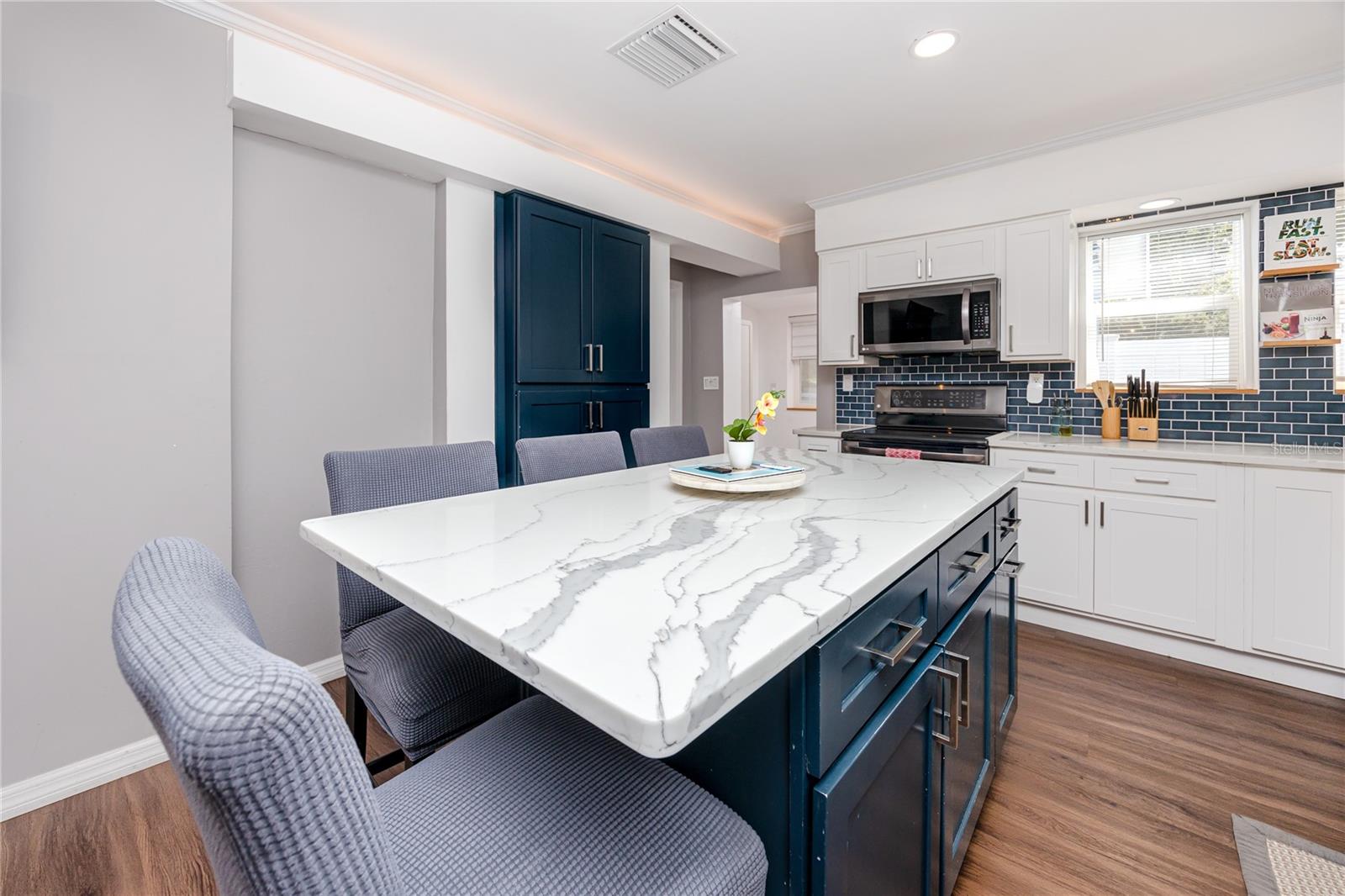 Image 14 of 49 For 4150 40th Street N
