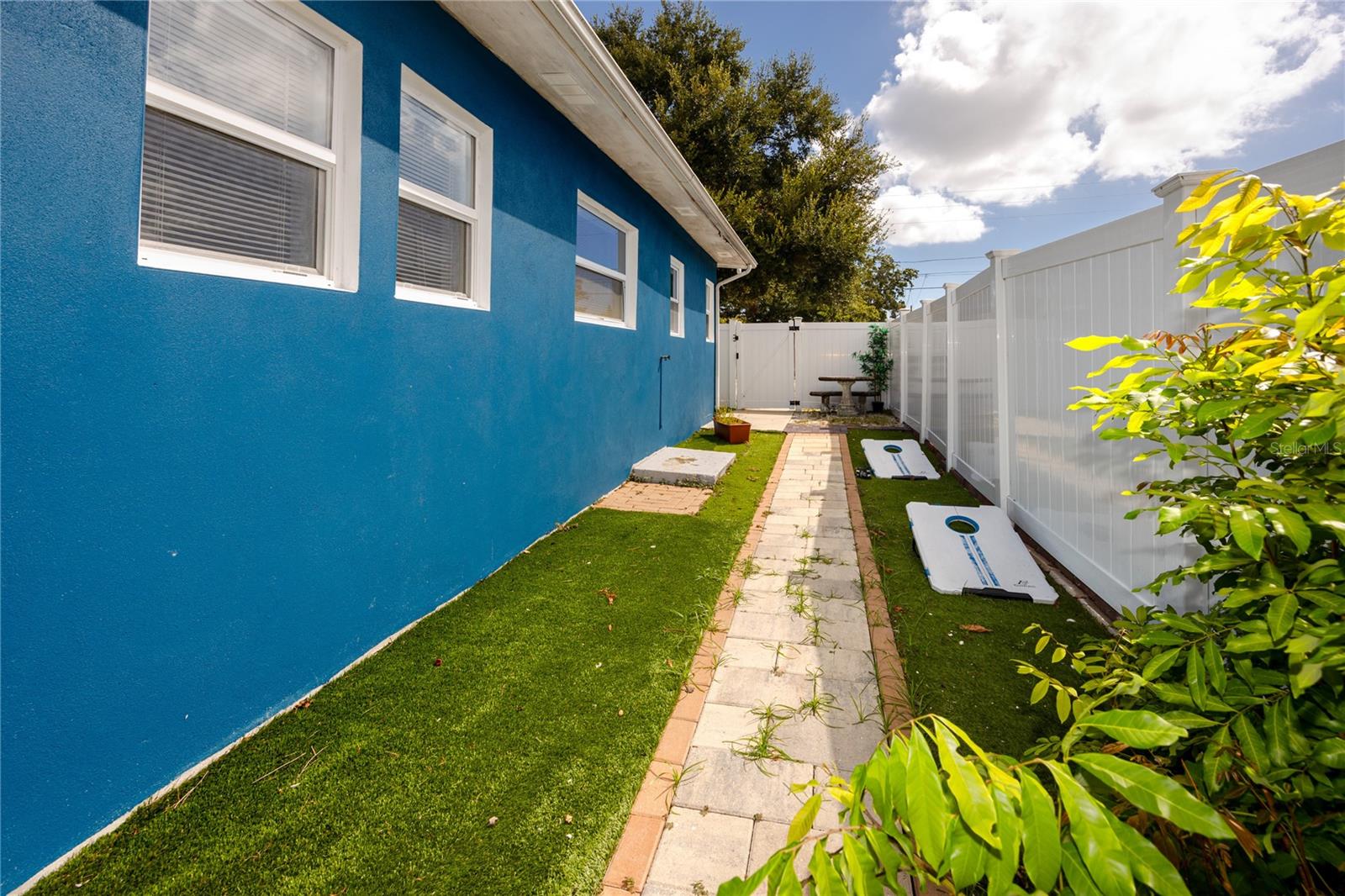Image 42 of 49 For 4150 40th Street N