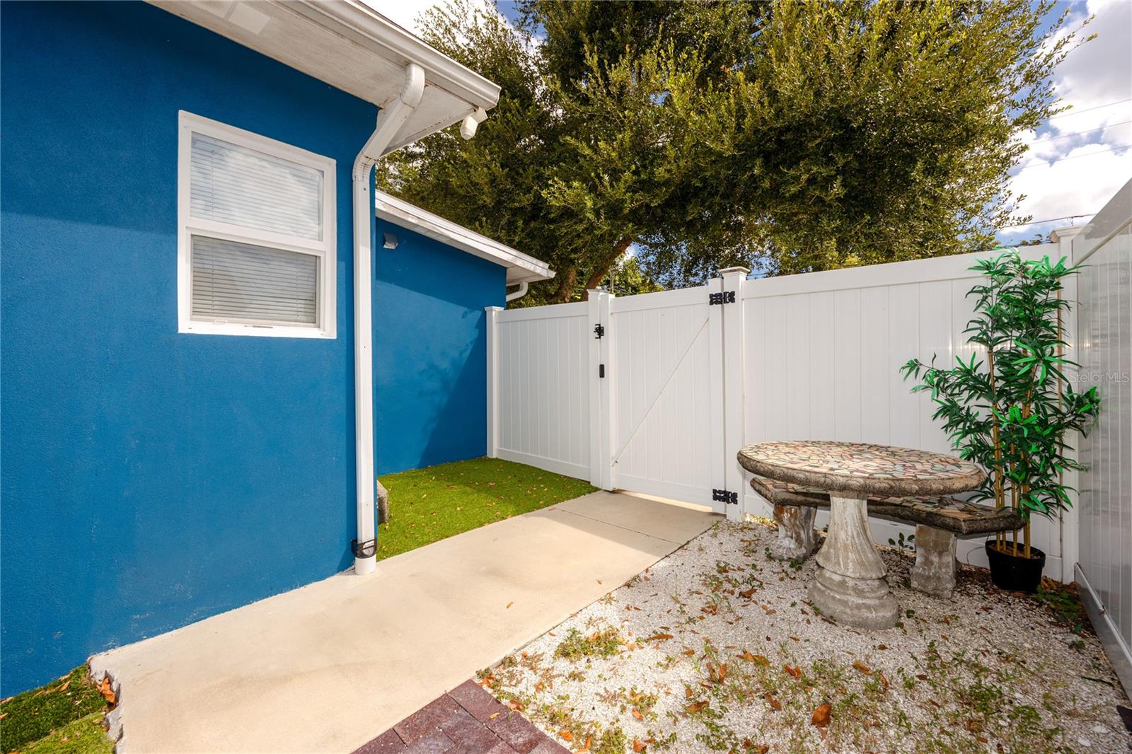 Image 43 of 49 For 4150 40th Street N