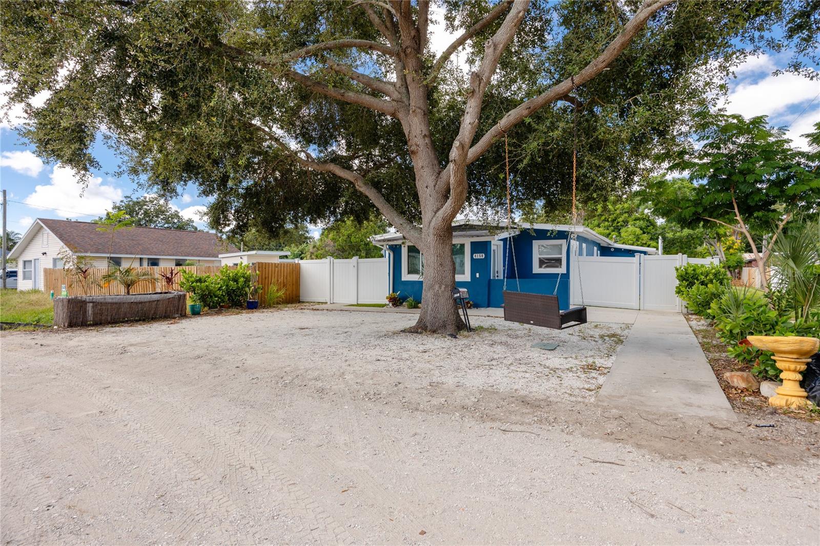 Image 6 of 49 For 4150 40th Street N