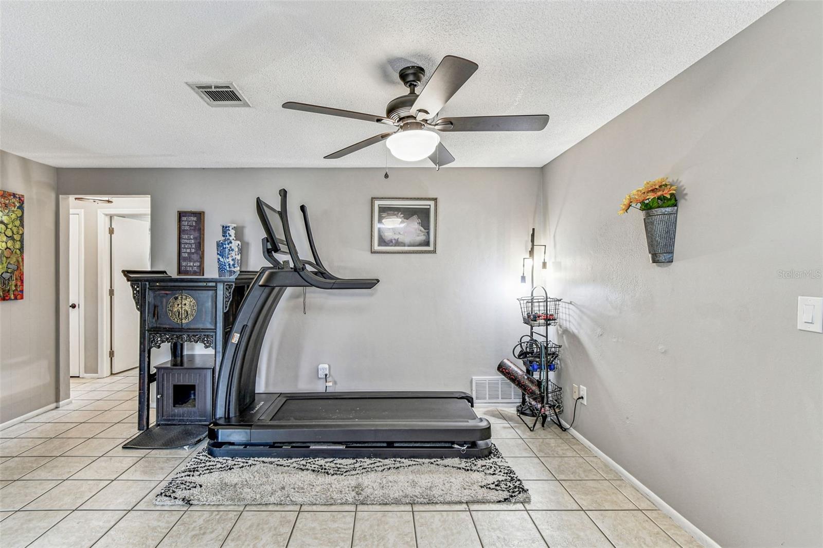 Image 14 of 53 For 1878 Princeton Drive
