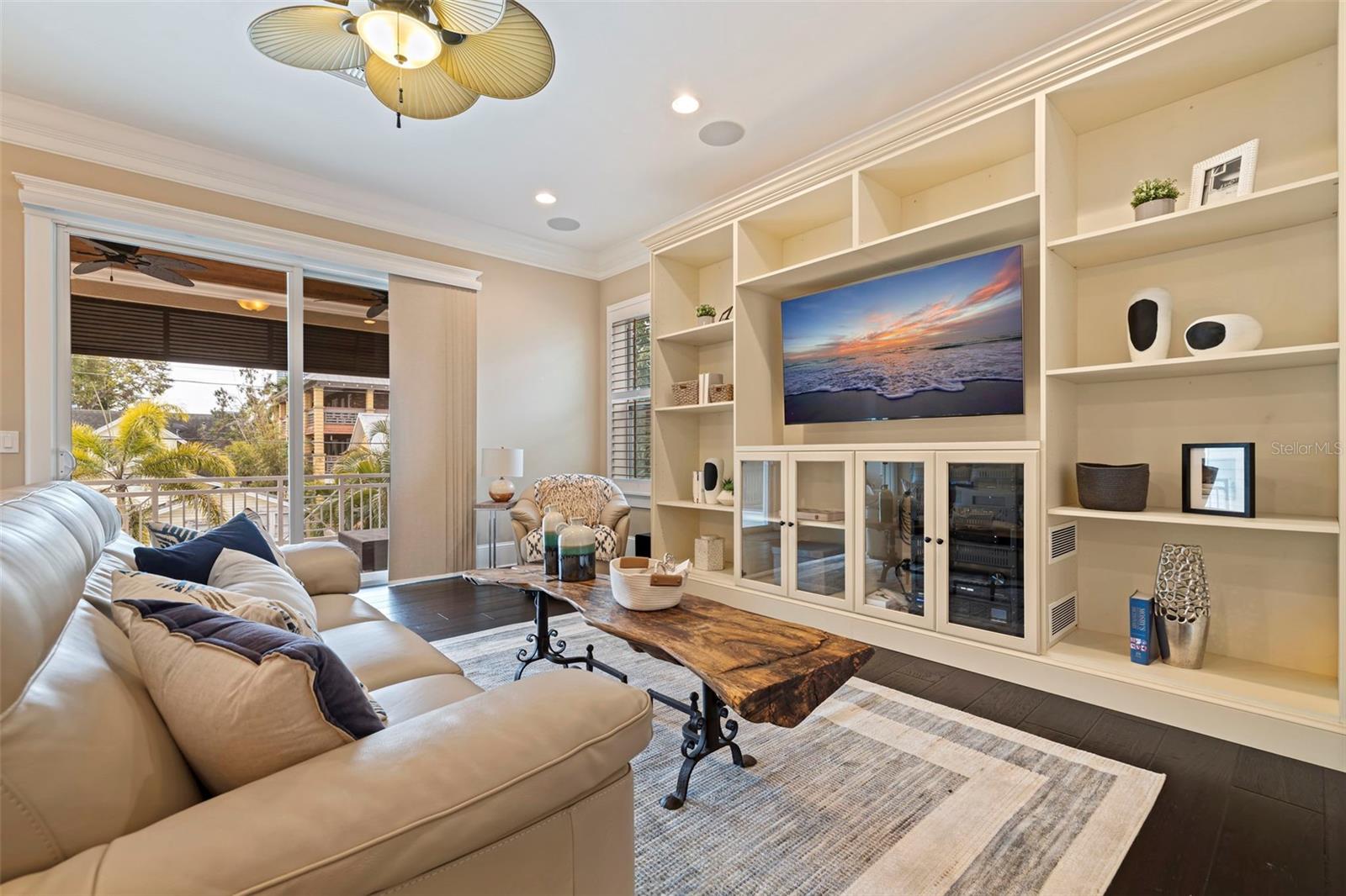 Image 20 of 44 For 310 8th Avenue N