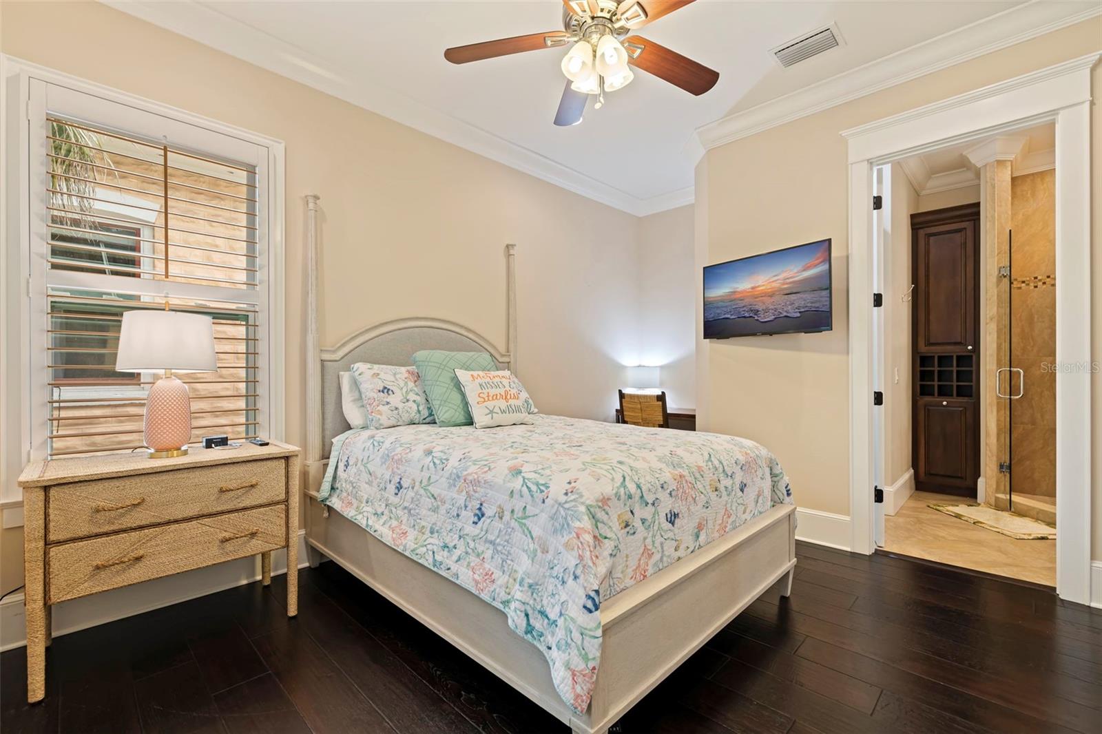 Image 30 of 44 For 310 8th Avenue N