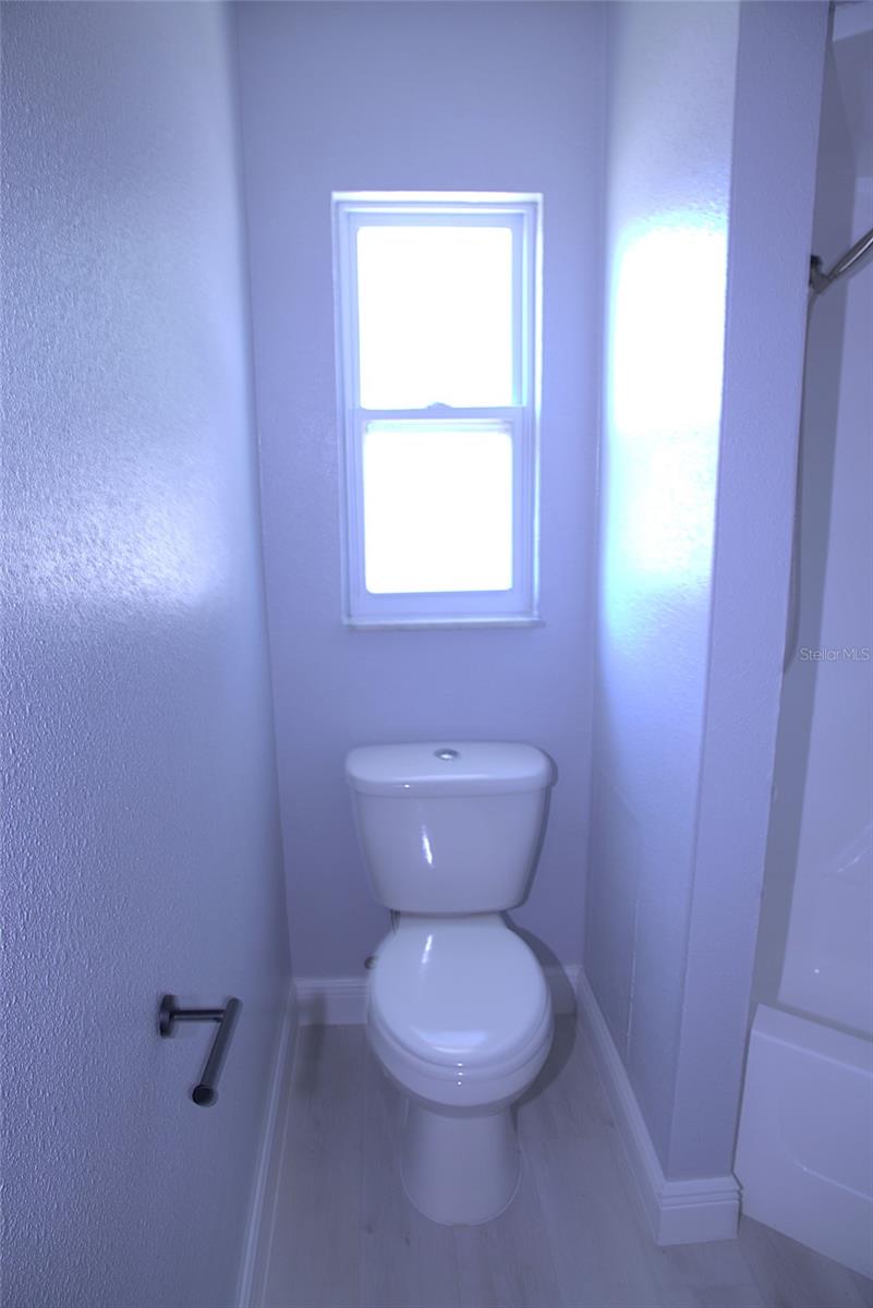 Image 13 of 20 For 4645 Commodore Avenue