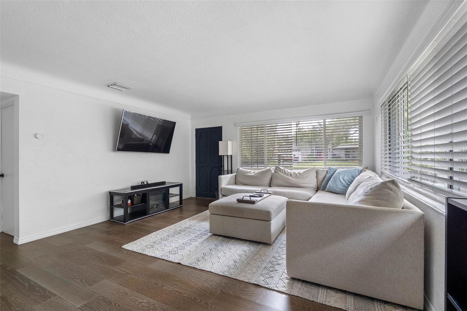 Image 10 of 51 For 7101 4th Avenue N