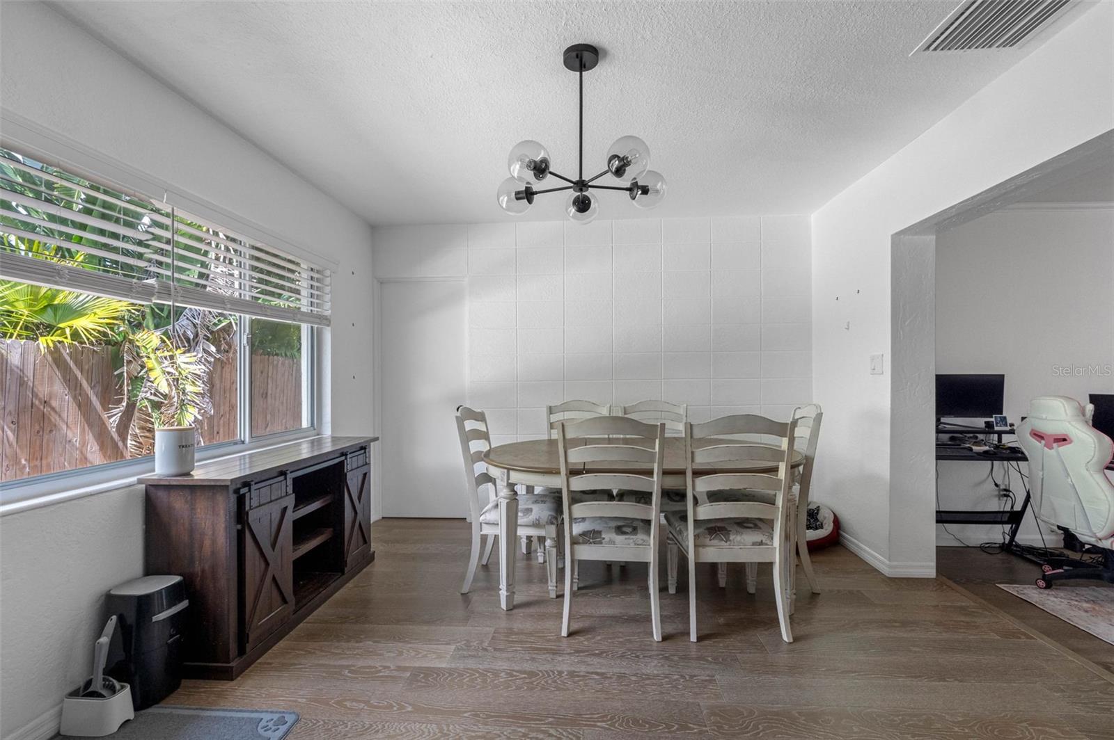 Image 12 of 51 For 7101 4th Avenue N