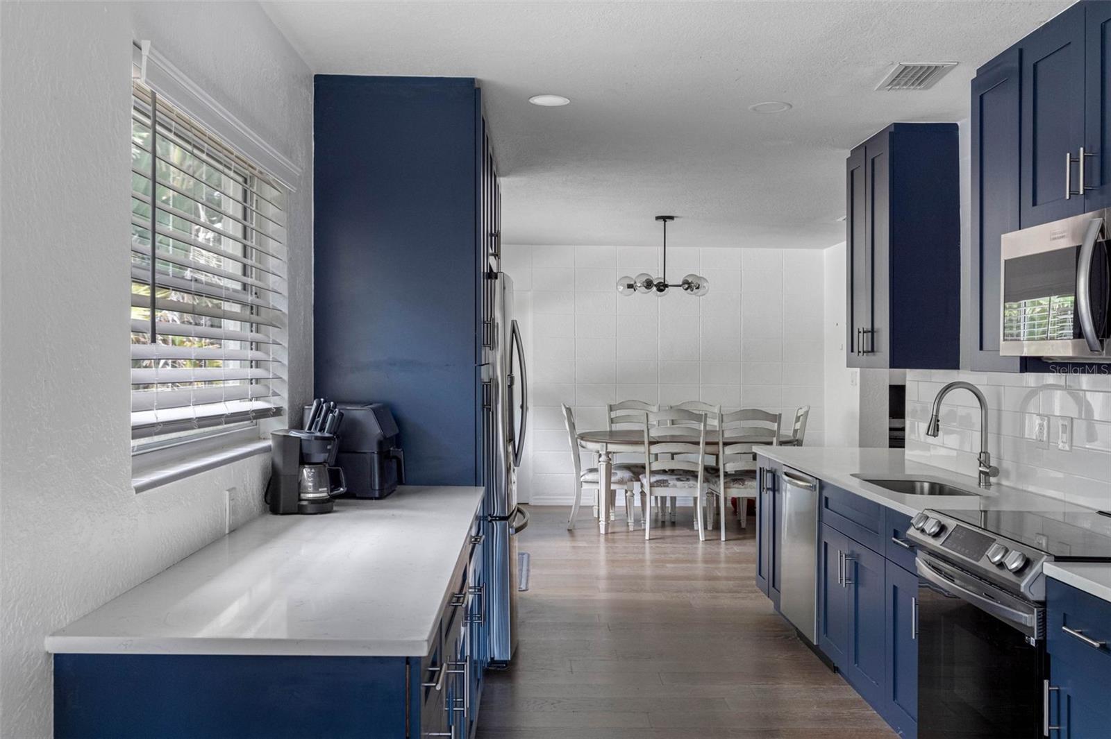 Image 14 of 51 For 7101 4th Avenue N