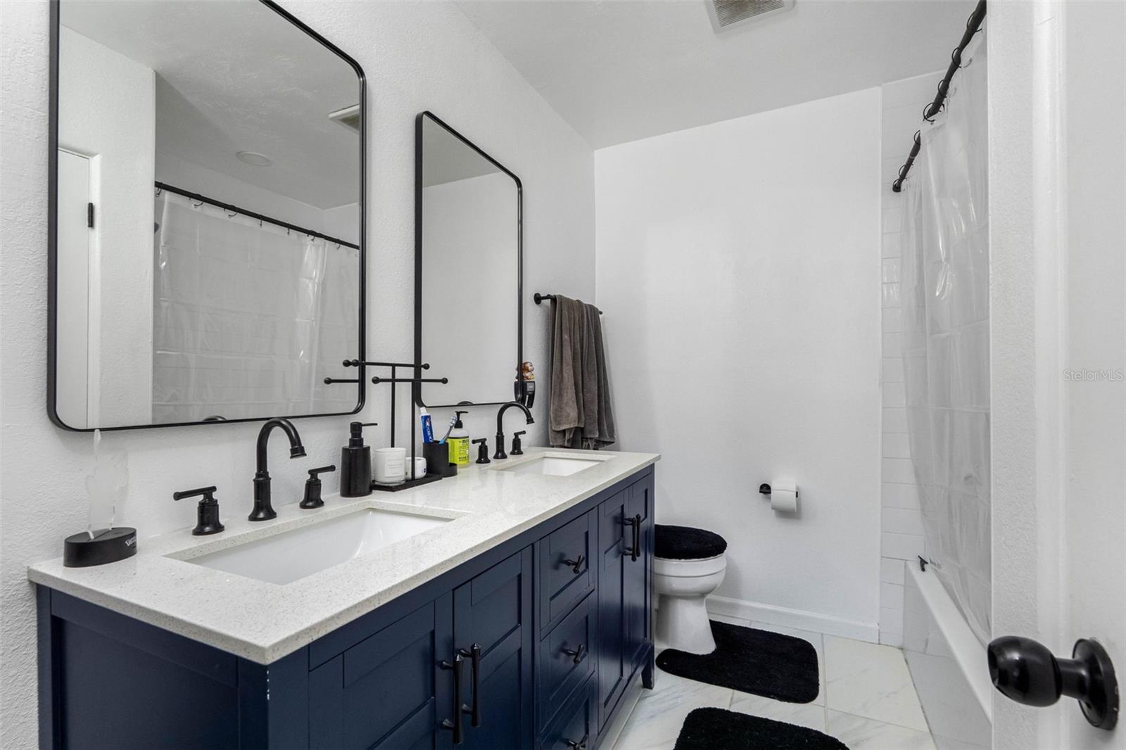 Image 17 of 51 For 7101 4th Avenue N