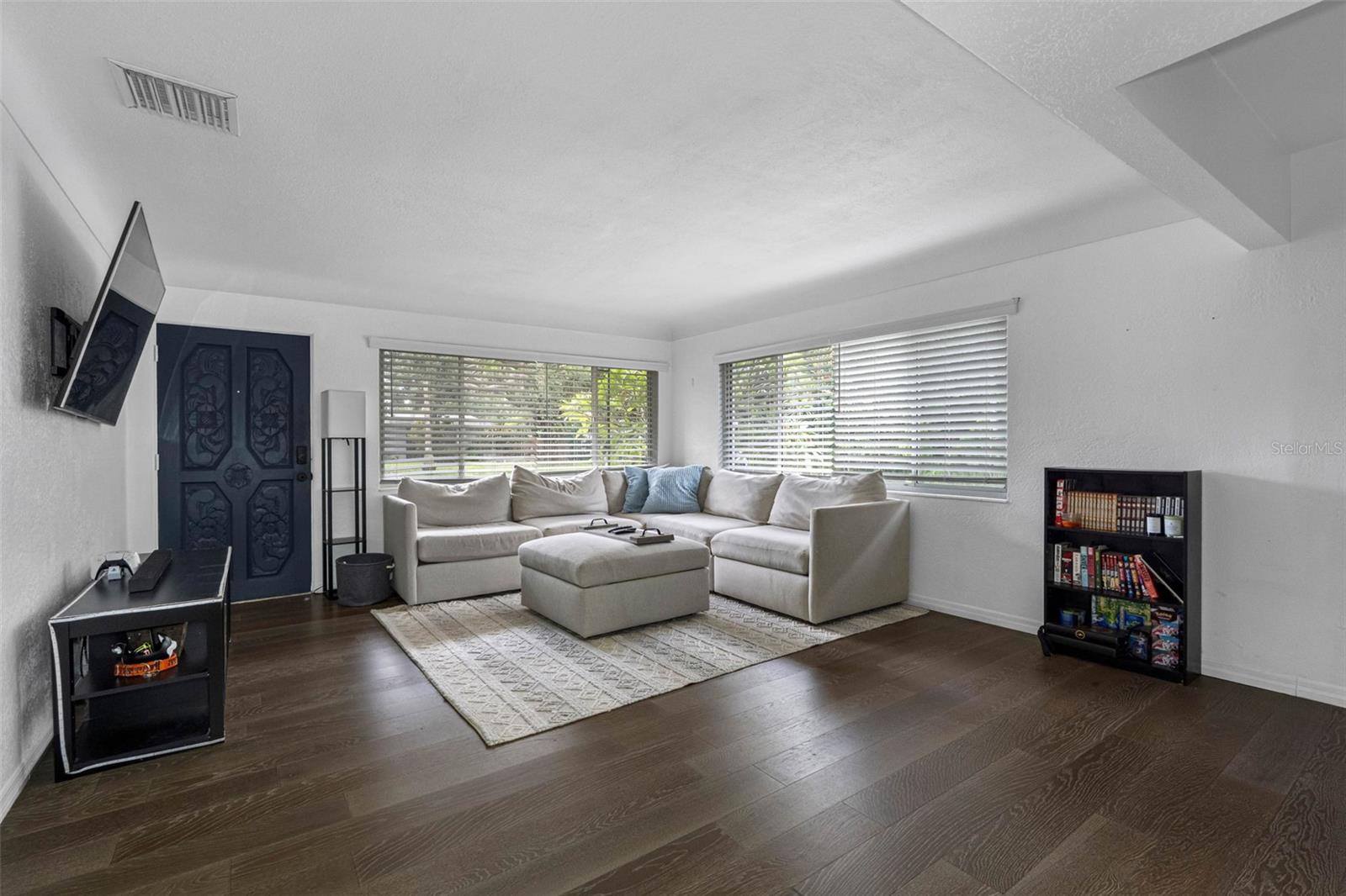 Image 9 of 51 For 7101 4th Avenue N