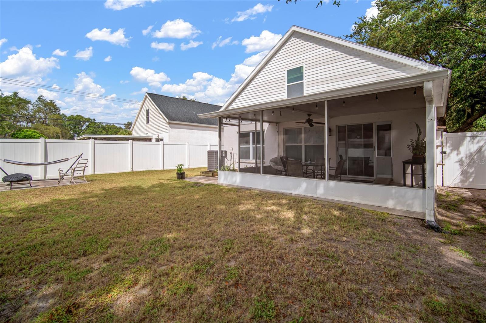 Image 33 of 37 For 923 Cape Cod Circle