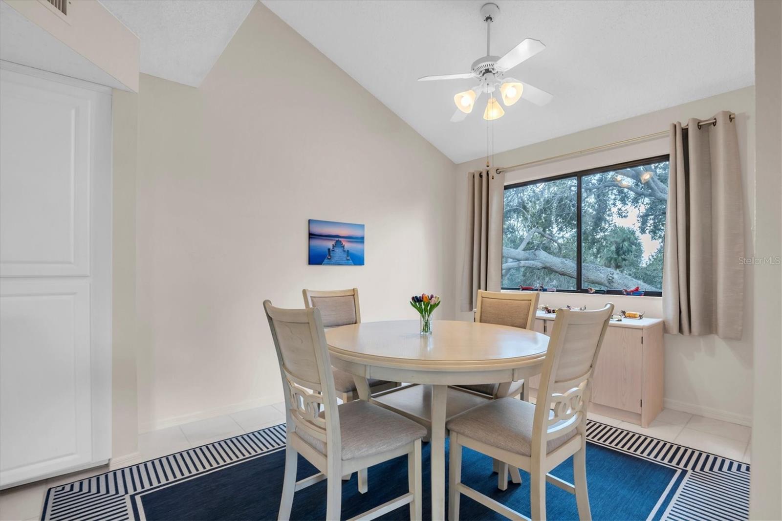 Image 11 of 44 For 534 Walden Court