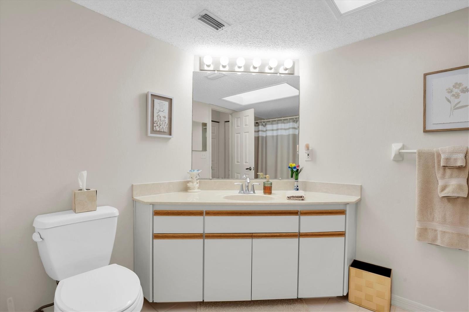 Image 19 of 44 For 534 Walden Court