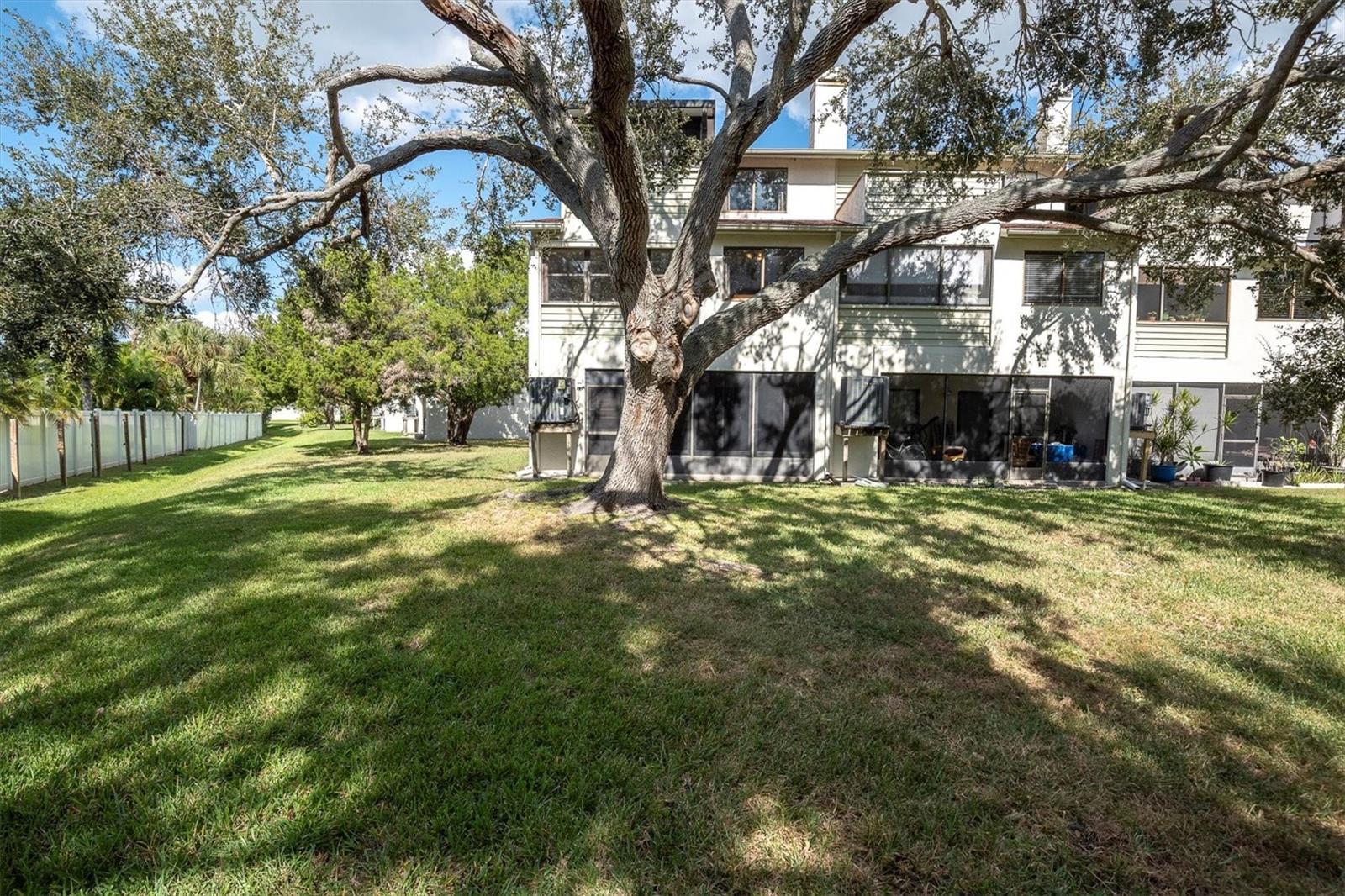 Image 36 of 44 For 534 Walden Court