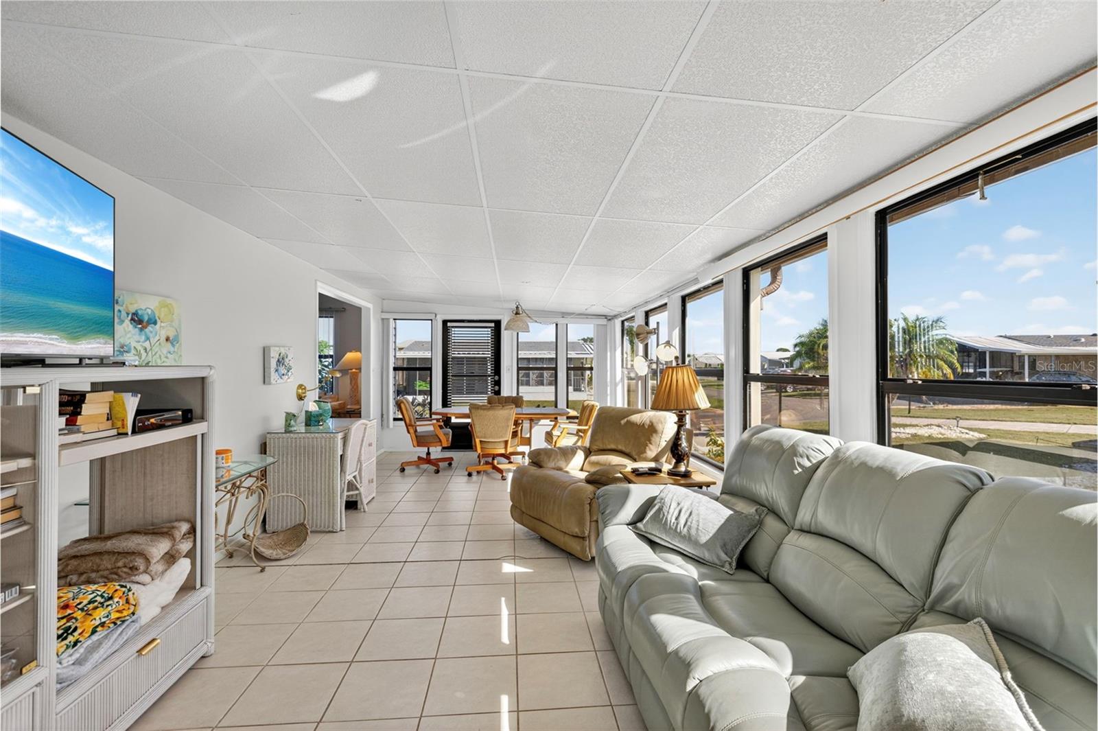 Image 14 of 73 For 521 San Clemente Circle